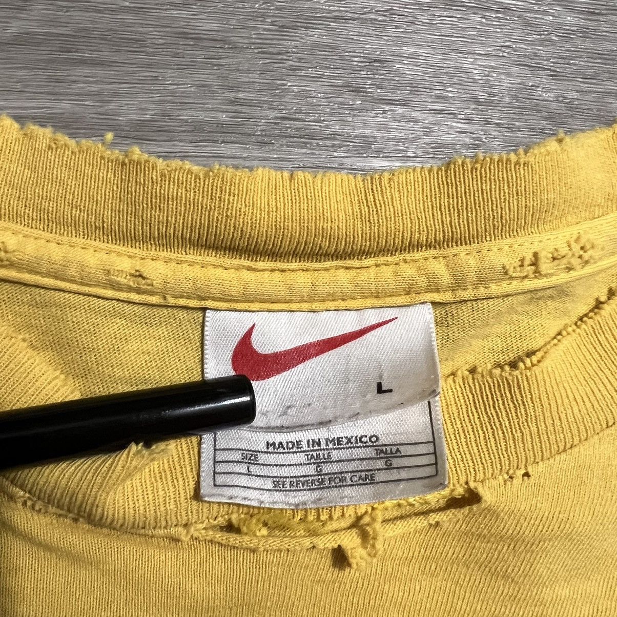 Nike × Vintage Vintage Nike Logo Tee Size US L / EU 52-54 / 3 - 9 Thumbnail