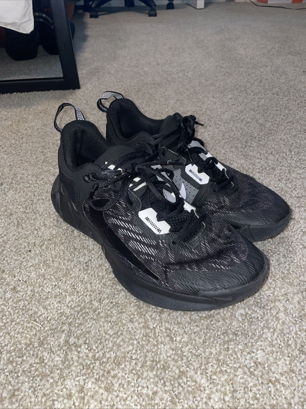 Nike Giannis Basketball Shoe Size US 9.5 / EU 42-43 - 1 Thumbnail