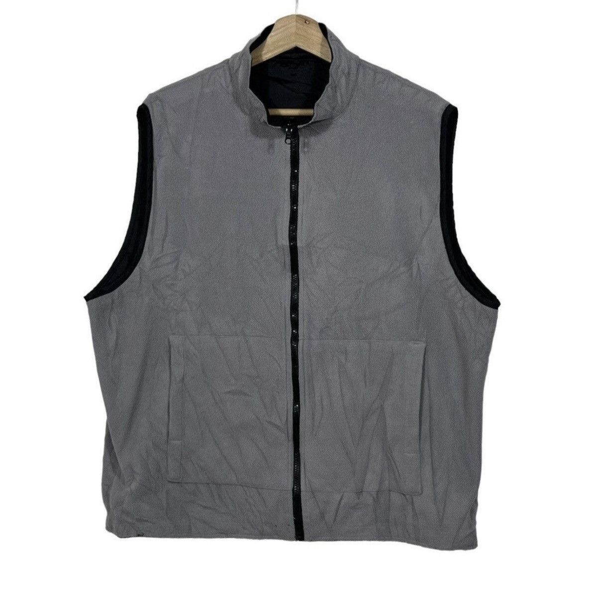 MCM Mcm tank top black full zipper Size US L / EU 52-54 / 3 - 2 Thumbnail