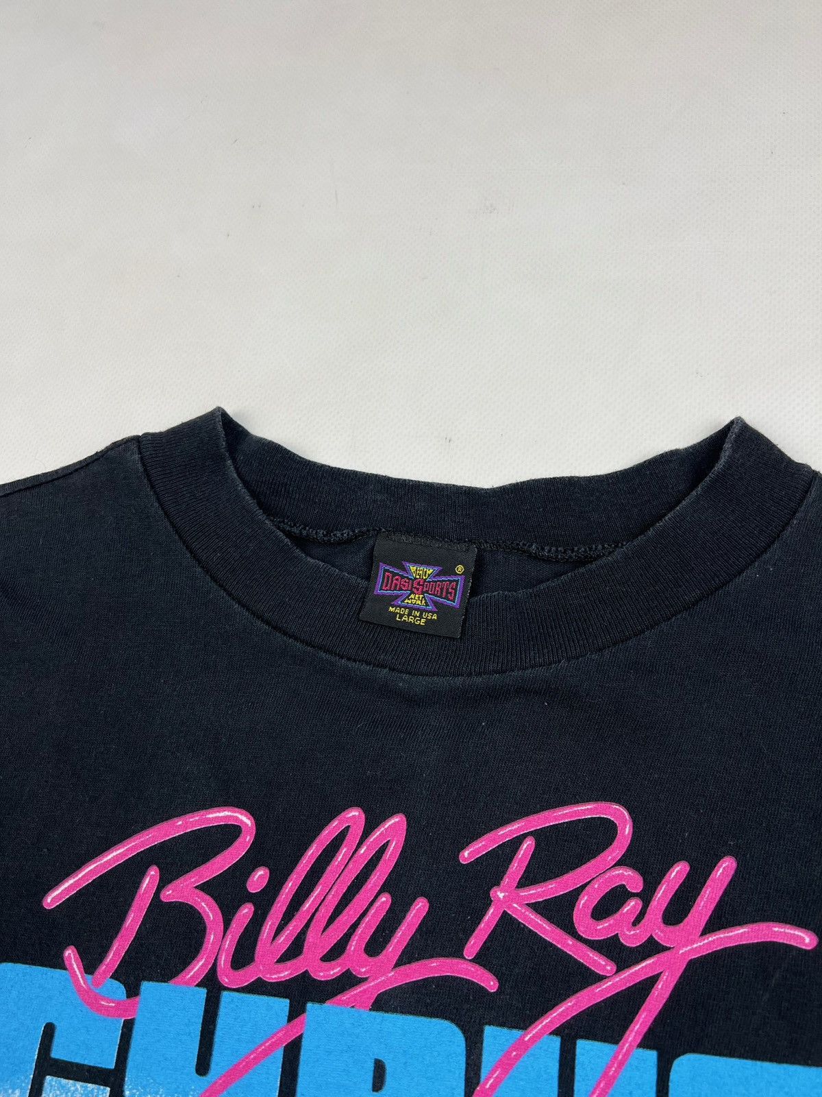 Band Tees × Vintage Vintage billy ray cyrus achy breaks heart gta vice city tee Size US M / EU 48-50 / 2 - 5 Thumbnail