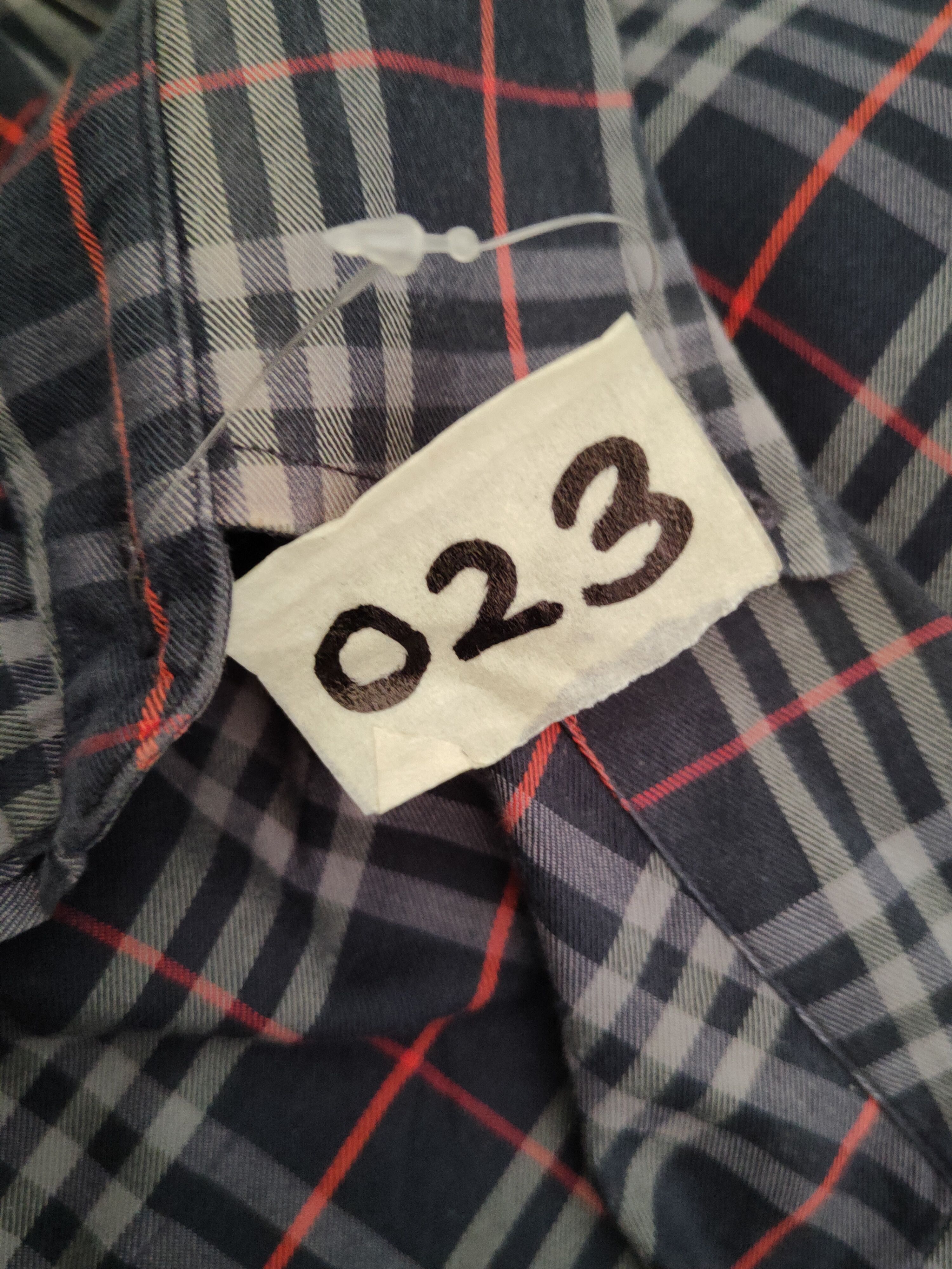Burberry DLL Burberrys Navy Button Ups Shirts #023 Size US M / EU 48-50 / 2 - 12 Thumbnail