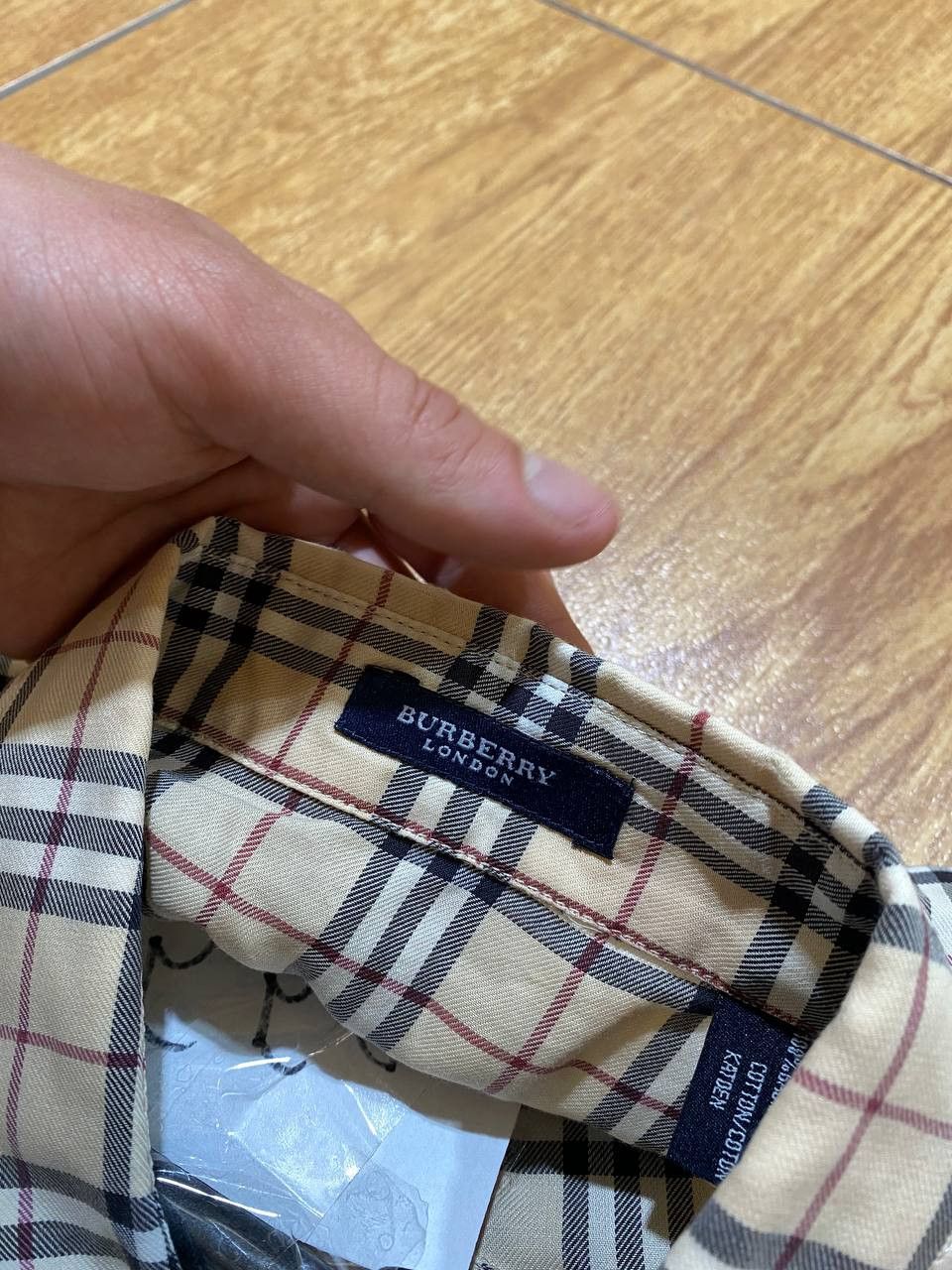 Burberry Burberry Vintage Nova Check Shirt Button Up Distressed Size L / US 10 / IT 46 - 2 Thumbnail