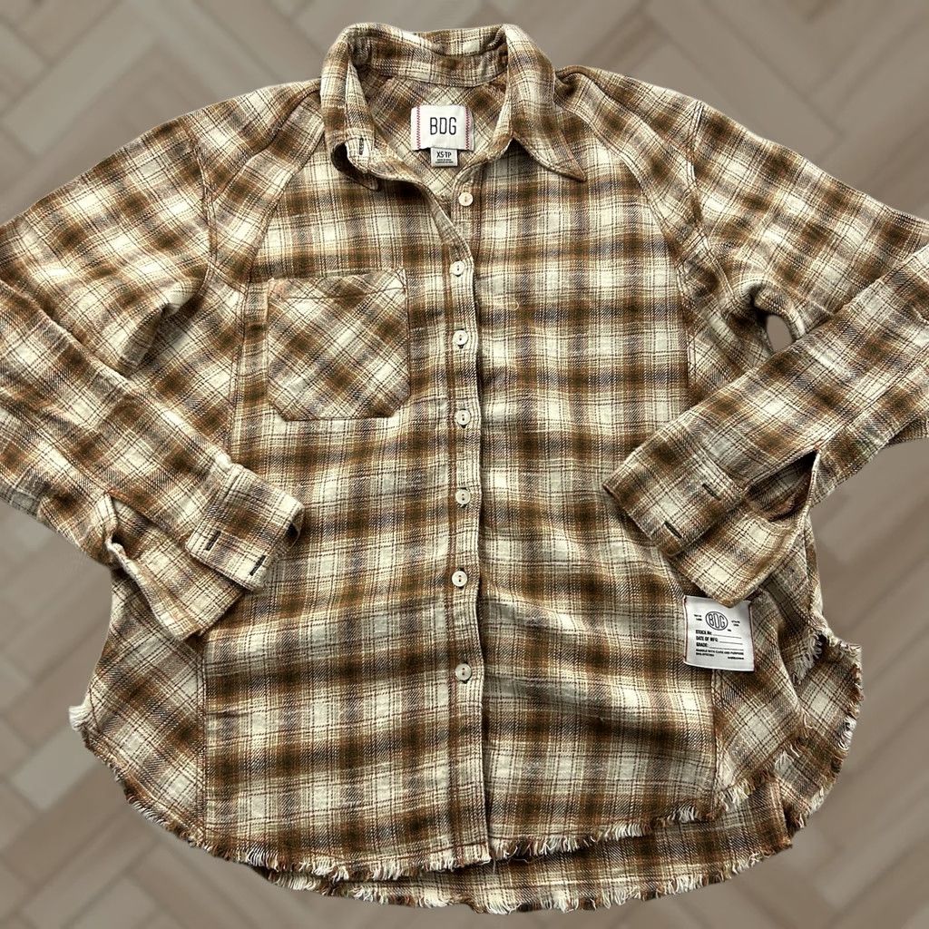 Bdg BDG Distressed Long Sleeve Button Front Flannel Shirt Women's XS Brown Size XS / US 0-2 / IT 36-38 - 1 Thumbnail