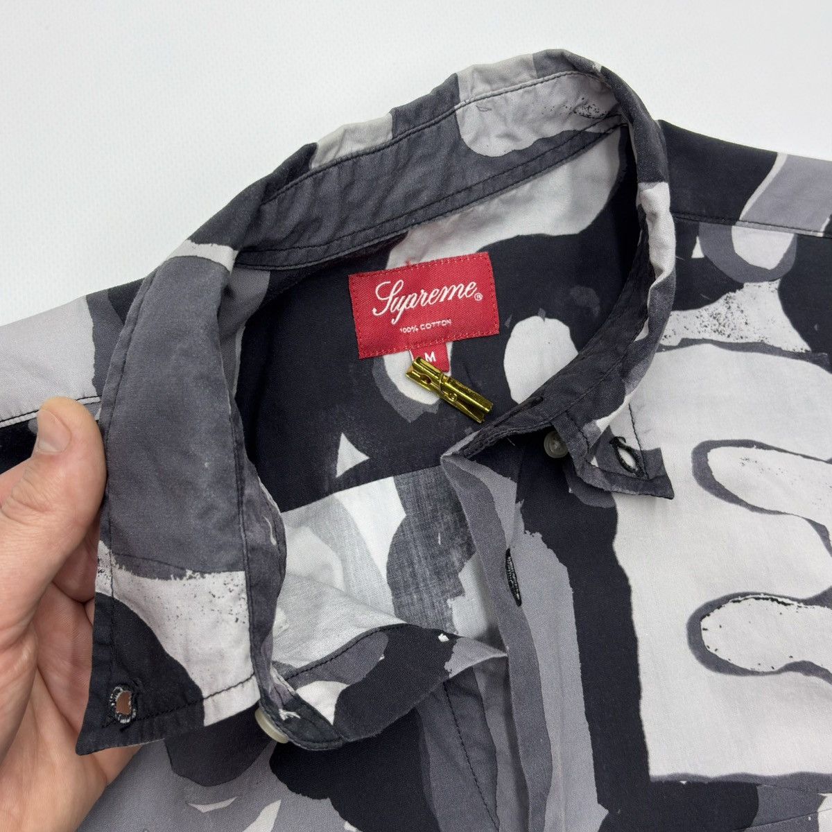 Supreme Supreme Painted Logo Shirt Button Up Size US M / EU 48-50 / 2 - 9 Thumbnail