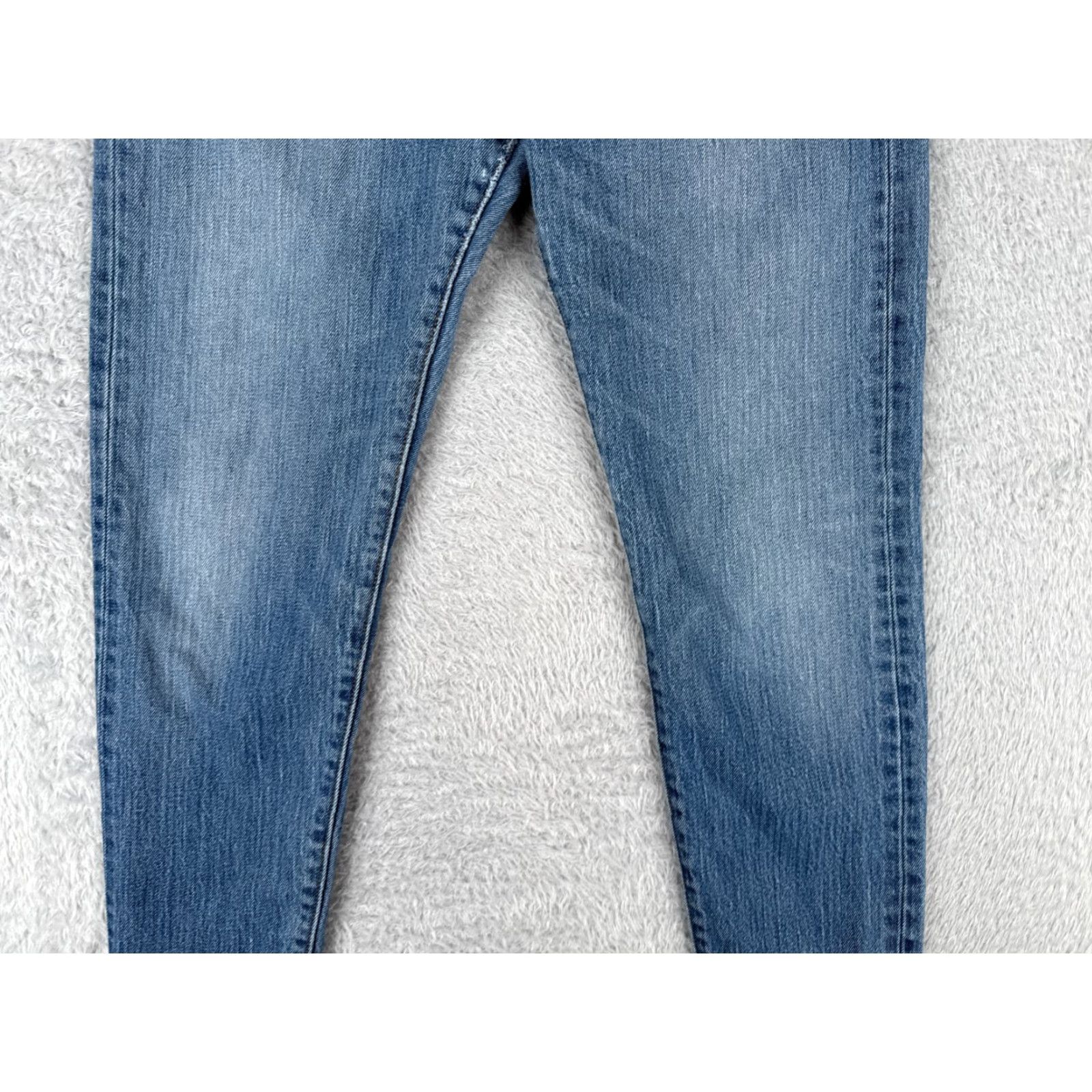Levi's Levi's Women's Tapered Jeans 29 White Denim Casual Slimming Stretch Medium Wash 2010s Fall Spring Summer Size 29" - 3 Thumbnail