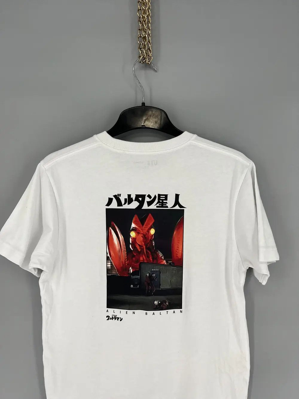 Japanese Brand Uniqlo X Ultraman Alien Baltan Kaiju Japanese T-Shirt Size US S / EU 44-46 / 1 - 8 Thumbnail