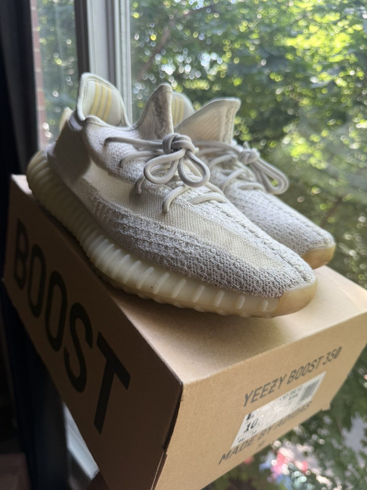 Yeezy Ultra Lightbeams 350 Boost Size US 10.5 / EU 43-44 - 1 Thumbnail