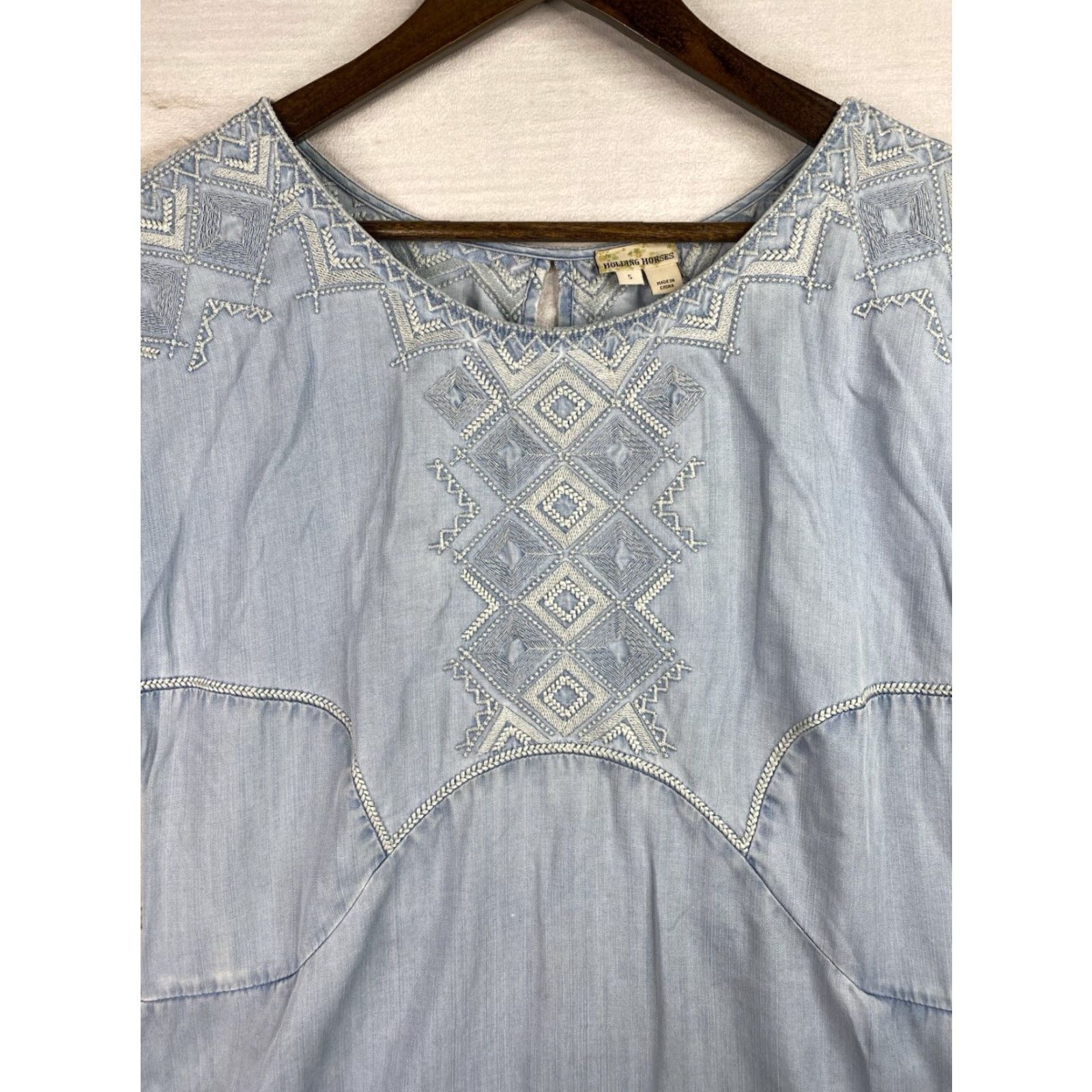 Anthropologie Holding Horses Dress Women S Blue Chambray Embroidered Geometric Boho Chambray Dress Embroidered S Blue Denim Boho Size S / US 4 / IT 40 - 2 Thumbnail