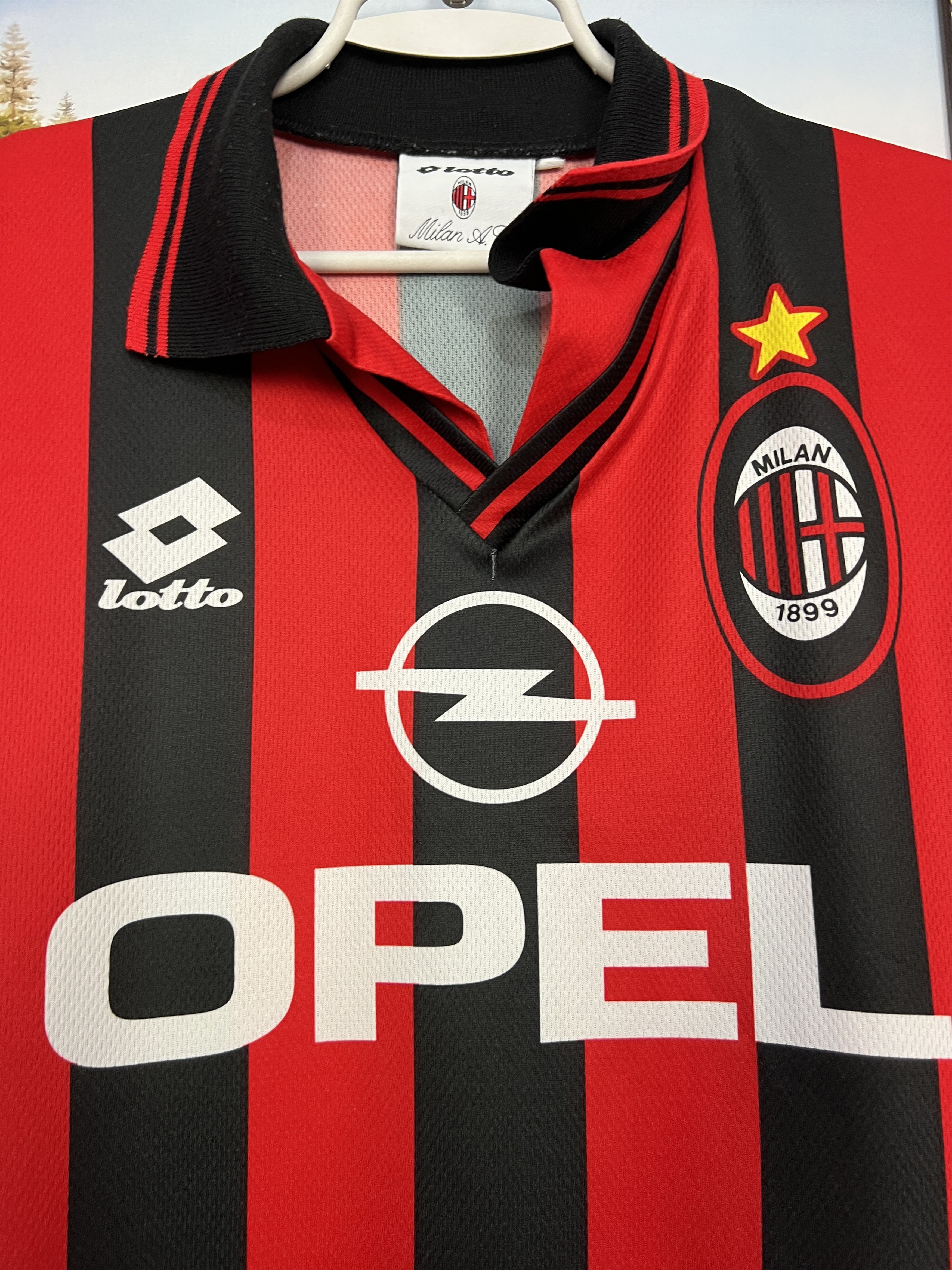 Lotto Sport AC Milan Home football shirt 1994 Soccer Lotto Maglia Mens Size US L / EU 52-54 / 3 - 3 Thumbnail