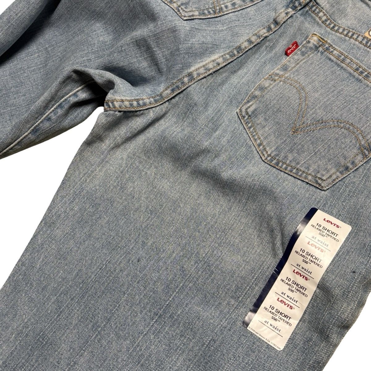 Levi's Vintage Y2K Levi's 550 Relaxed Tapered Light Wash Jeans 10 Size 32" / US 10 / IT 46 - 4 Thumbnail