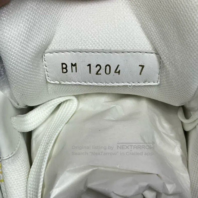Louis Vuitton Louis Vuitton 25 Latest White Leather Round Toe Strappy Lo Size US 7 / EU 40 - 5 Thumbnail