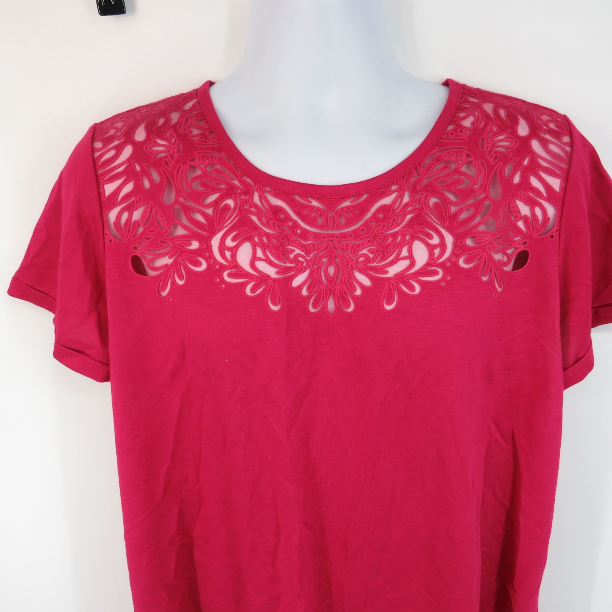 Other Wonder Amara Burnout XL Tee Intricate Detailing Short Sleeve Size XL / US 12-14 / IT 48-50 - 3 Thumbnail