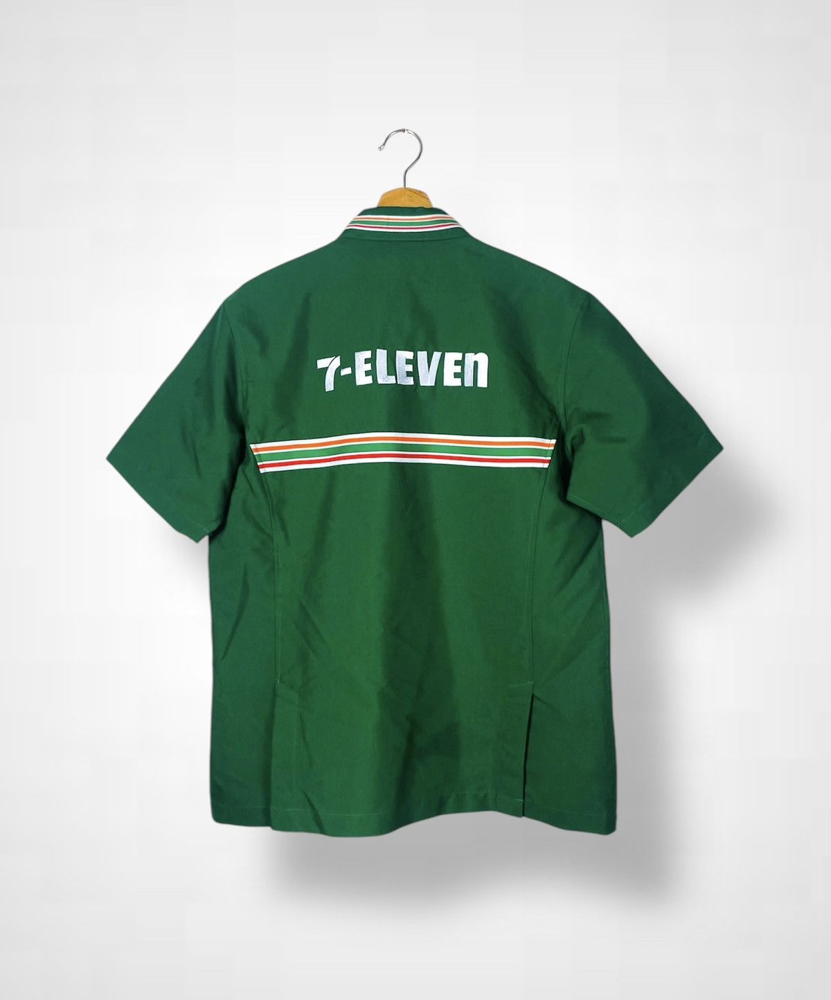 Japanese Brand Vintage 7 Eleven Uniform Staff Short Sleeve Size US M / EU 48-50 / 2 - 1 Thumbnail