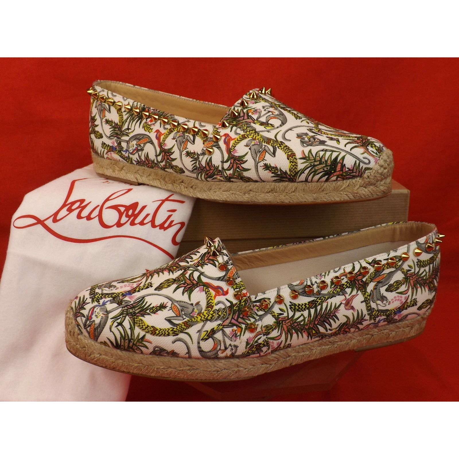 Christian Louboutin LOUBOUTIN IVORY ARES CANVAS GOLD STUDS ESPADRILLES FLATS 39 Size US 9 / IT 39 - 7 Thumbnail
