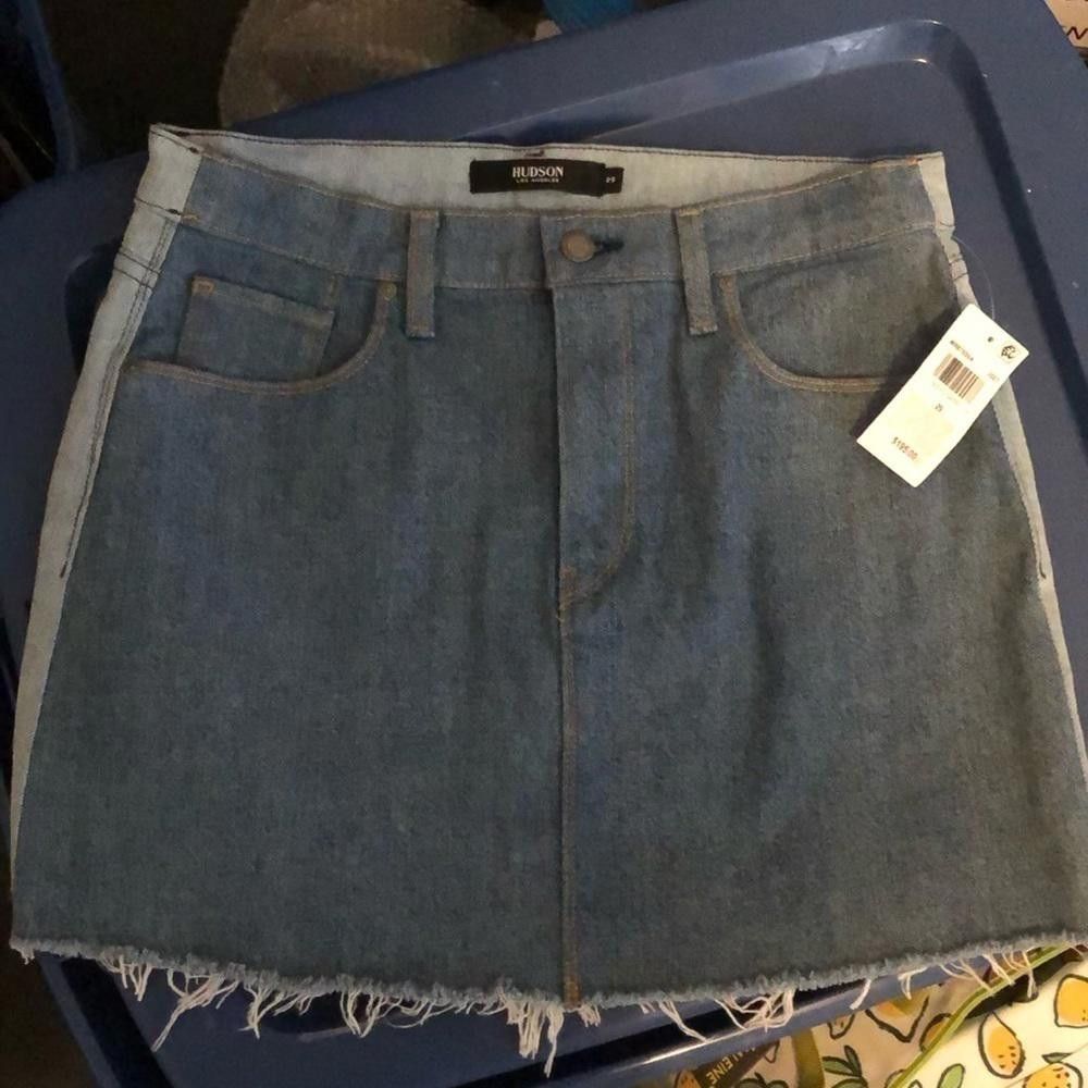 Designer NWT Hudson Jeans Jean Highwaisted Skirt Sz 29 Size 30" / US 8 / IT 44 - 3 Thumbnail