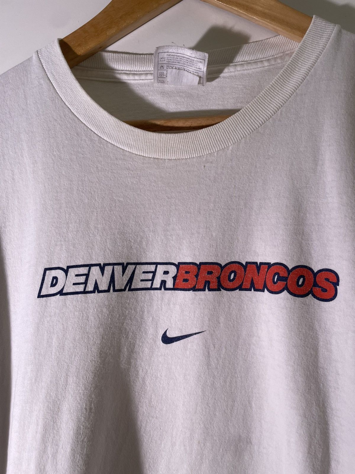 Vintage 90’s 2000’s Y2K VTG Vintage Nike Denver Broncos Football Tee Size US XL / EU 56 / 4 - 4 Thumbnail