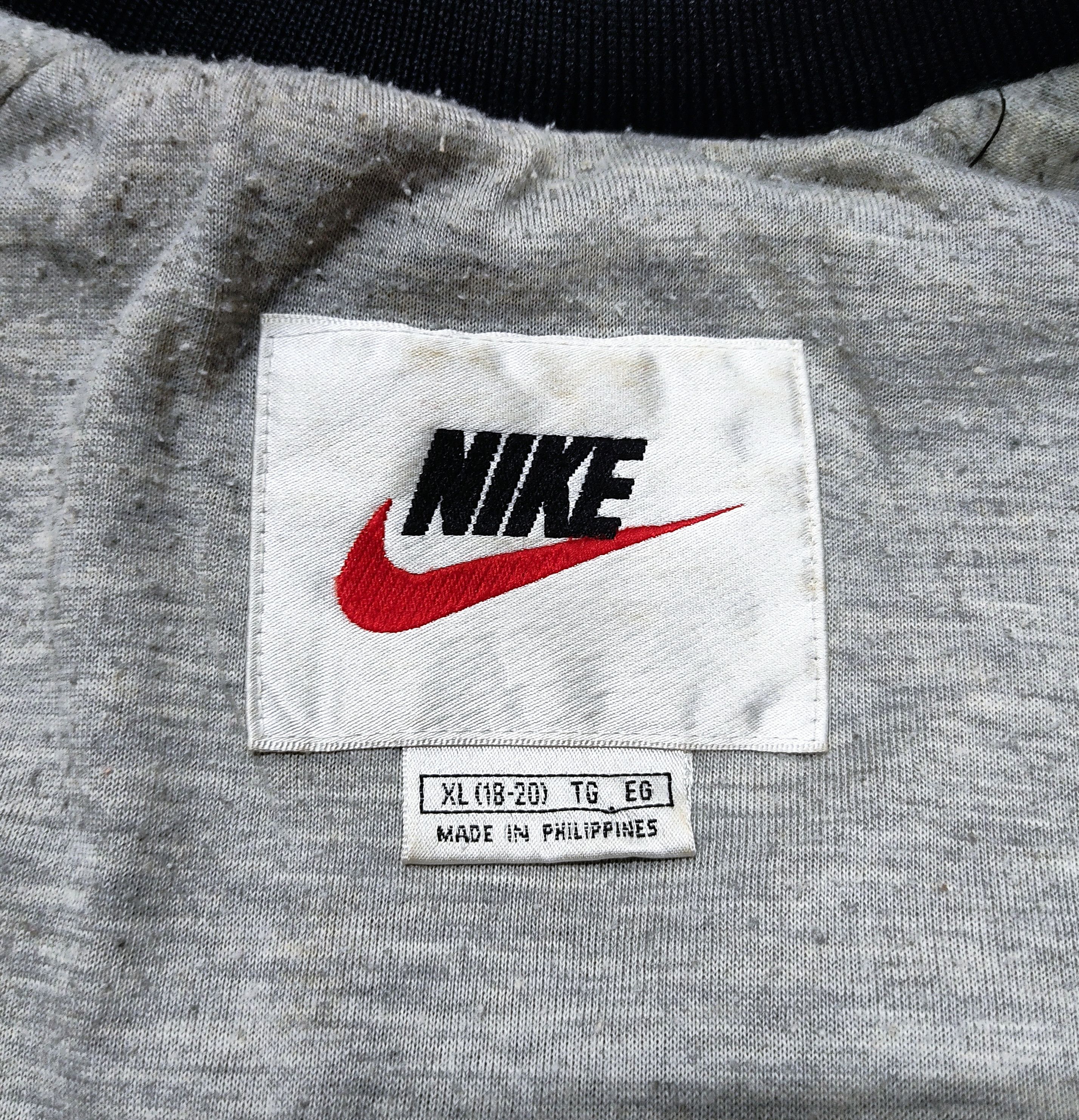 Nike Vintage 90s NIKE Swoosh Drill Nylon Windbreaker Jacket Size US XL / EU 56 / 4 - 11 Thumbnail