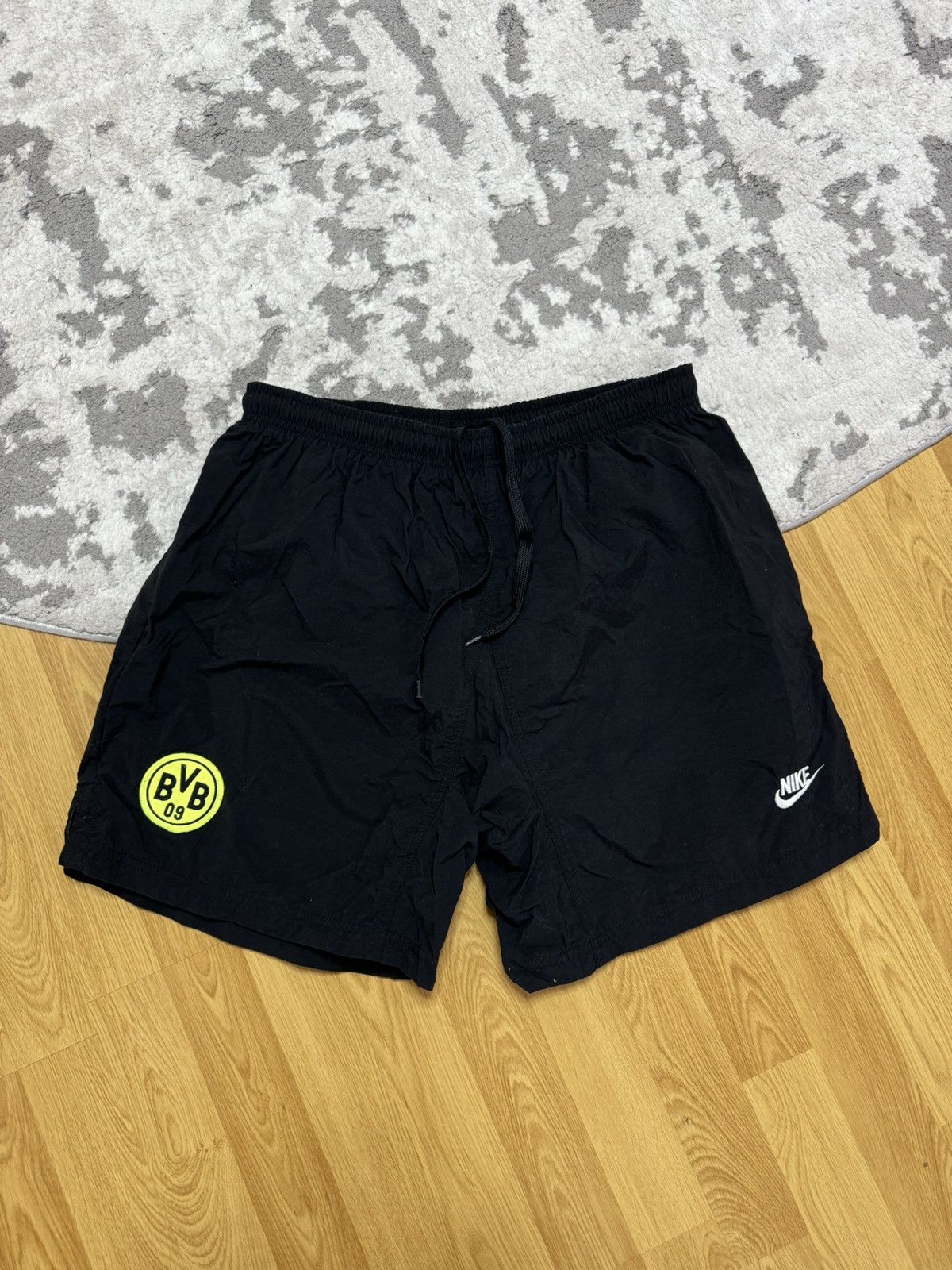 Nike × Vintage Vintage Nike Borussia Dortmund Shorts 1995 - 1996 Home Size US 34 / EU 50 - 1 Thumbnail