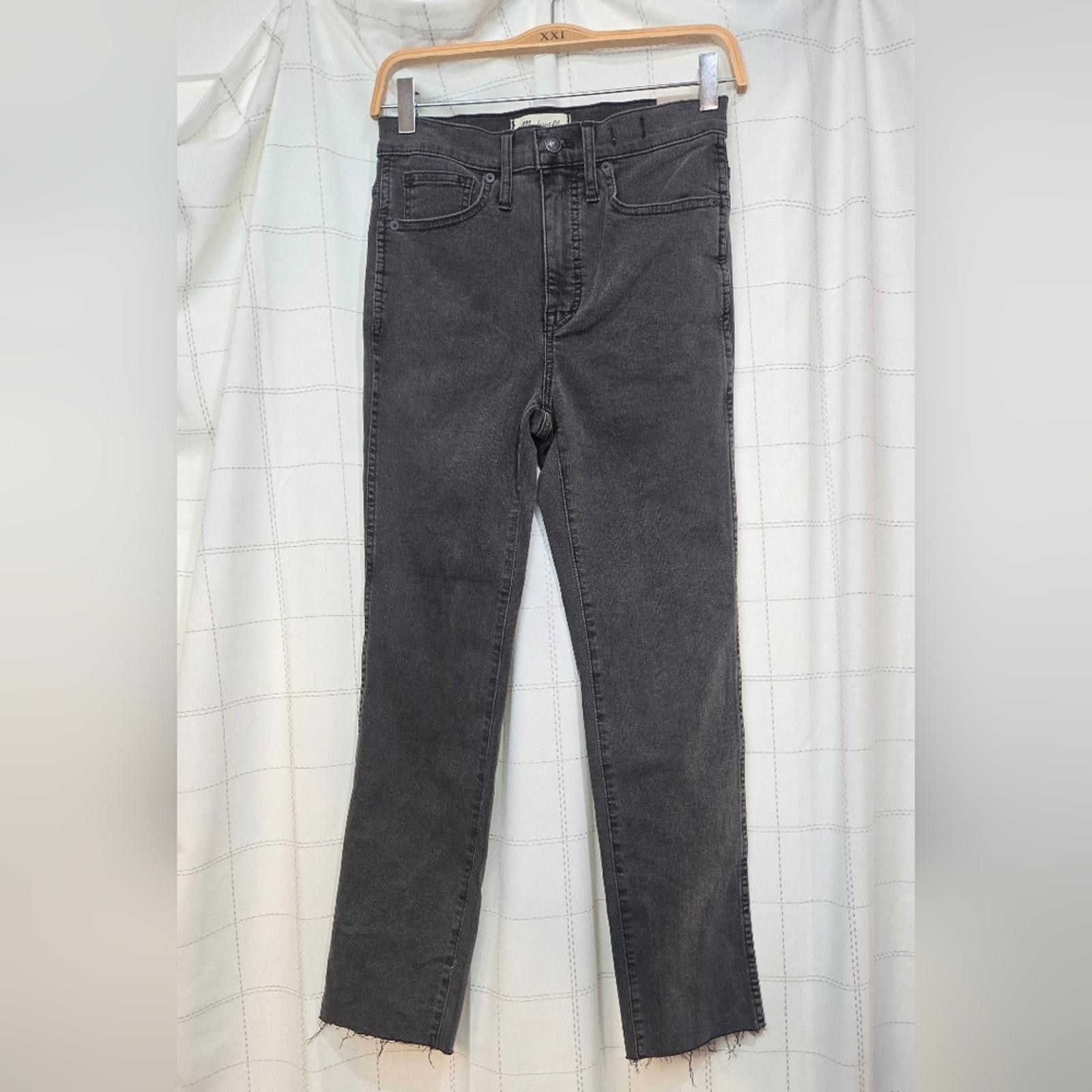Madewell Madewell Stovepipe Jeans in Banberry Wash: Raw-Hem Edition Size 27" / US 4 / IT 40 - 2 Thumbnail