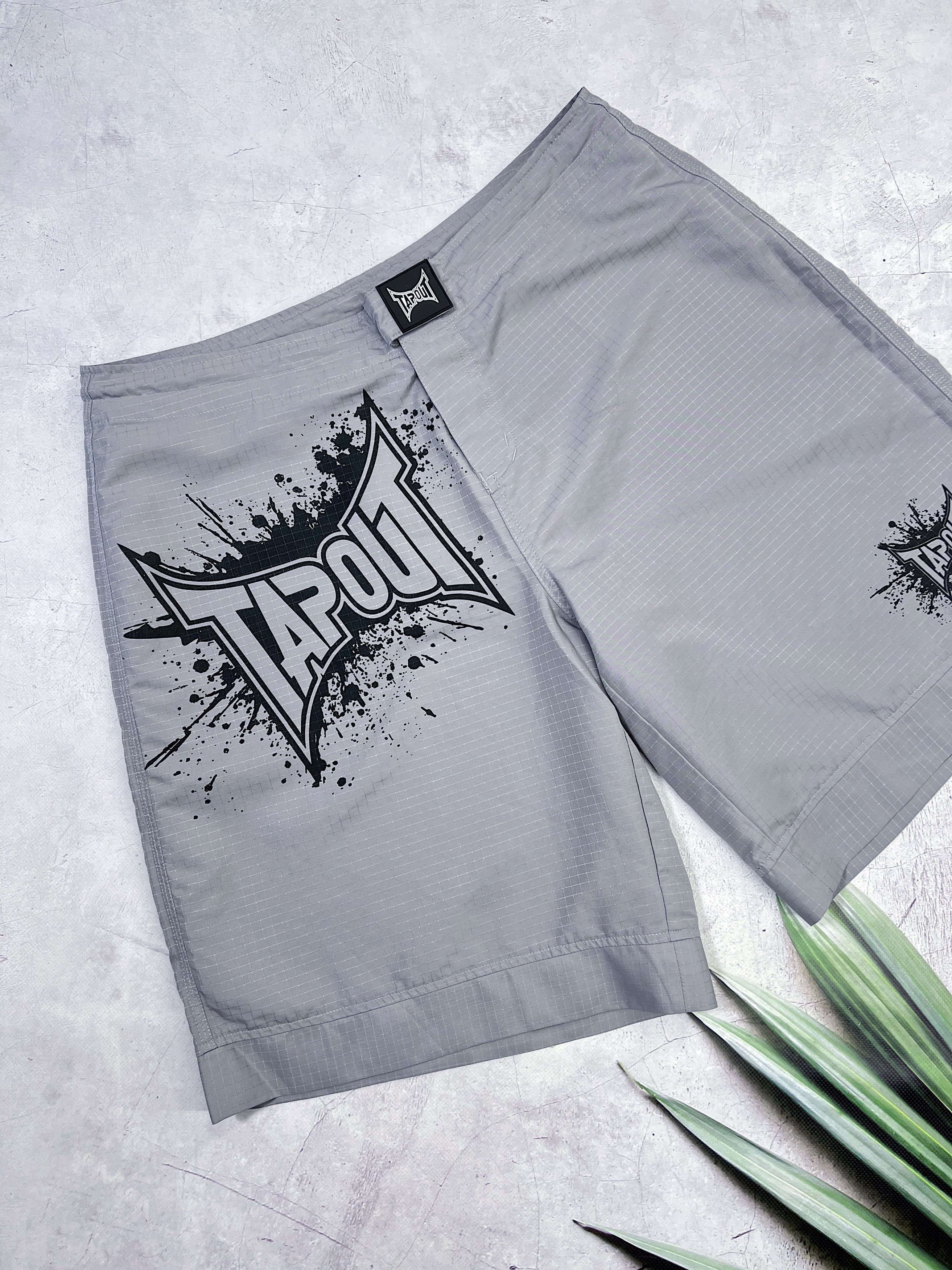 Sports Specialties Tapout MMA Shorts Boxing Big Logo Size US 34 / EU 50 - 2 Thumbnail