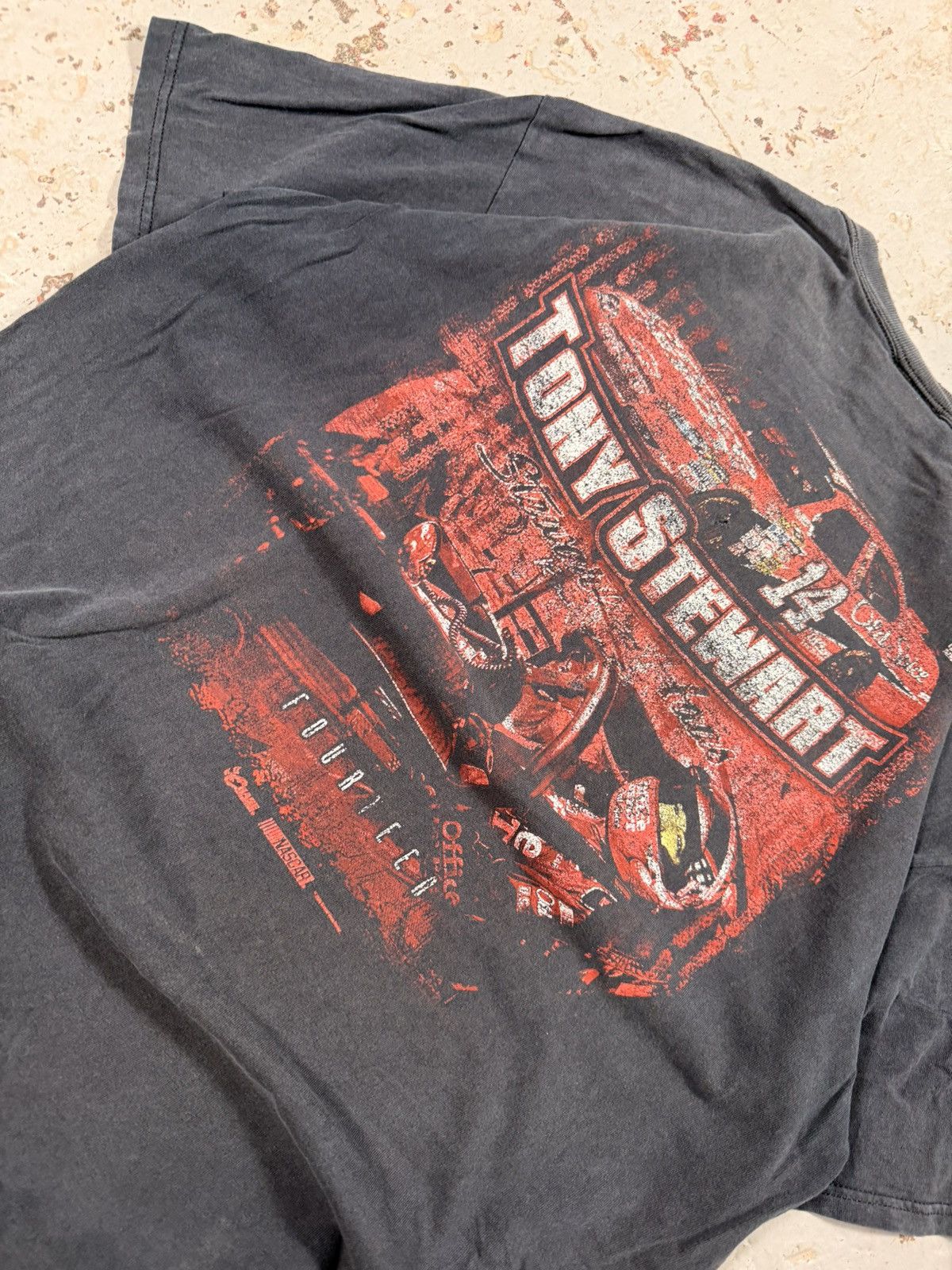Vintage Vintage Thrashed Tony Stewart Nascar Tee Size US XL / EU 56 / 4 - 6 Thumbnail