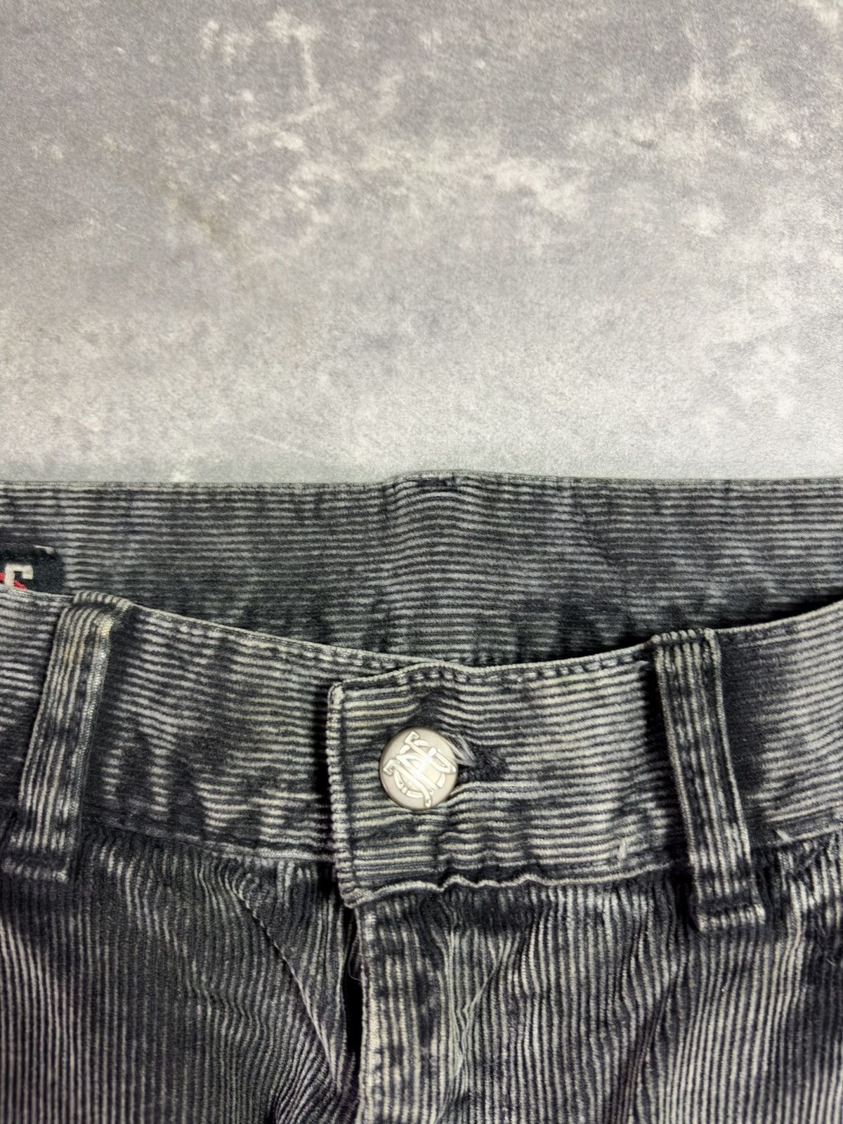 Jean Paul Gaultier Jean Paul Gaultier Corduroy Colorblock Sprayed Pants 36 Size US 36 / EU 52 - 9 Thumbnail