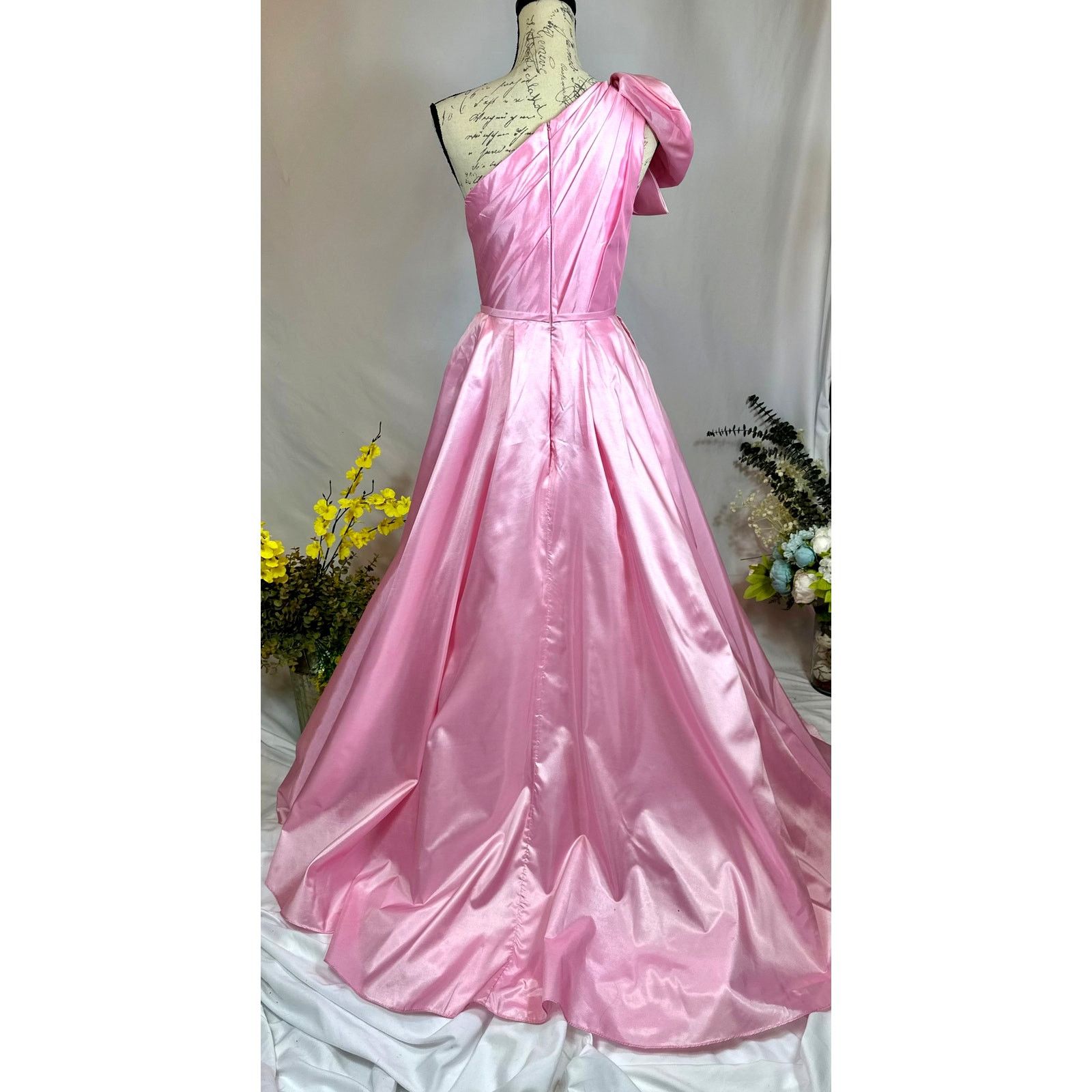 Other Mac Duggal One Shoulder Large Bow Pleated Gown Ice Pink 2 Size XS / US 0-2 / IT 36-38 - 12 Thumbnail