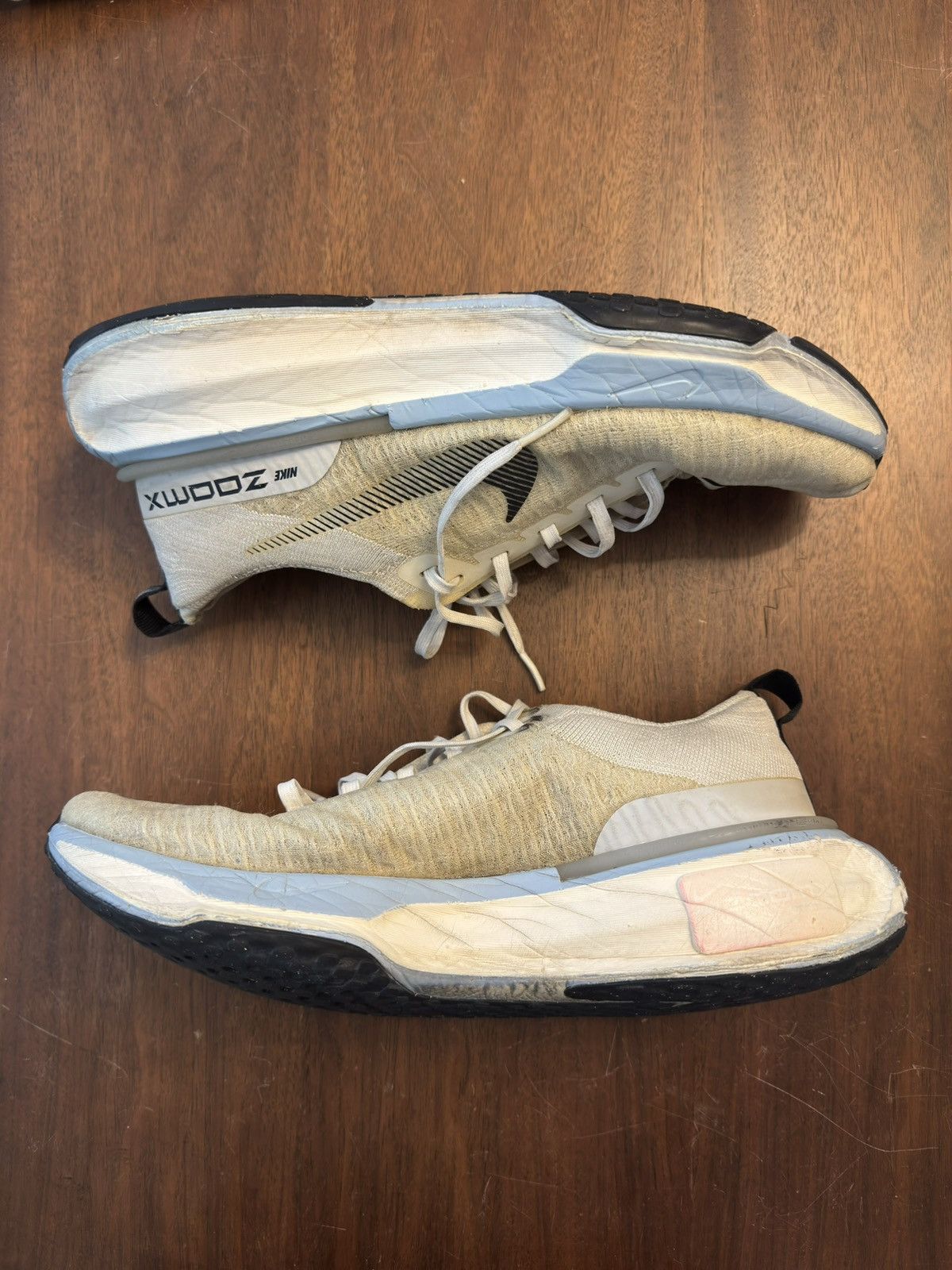 Nike Nike Invincible Run 3 Size US 10 / EU 43 - 2 Thumbnail