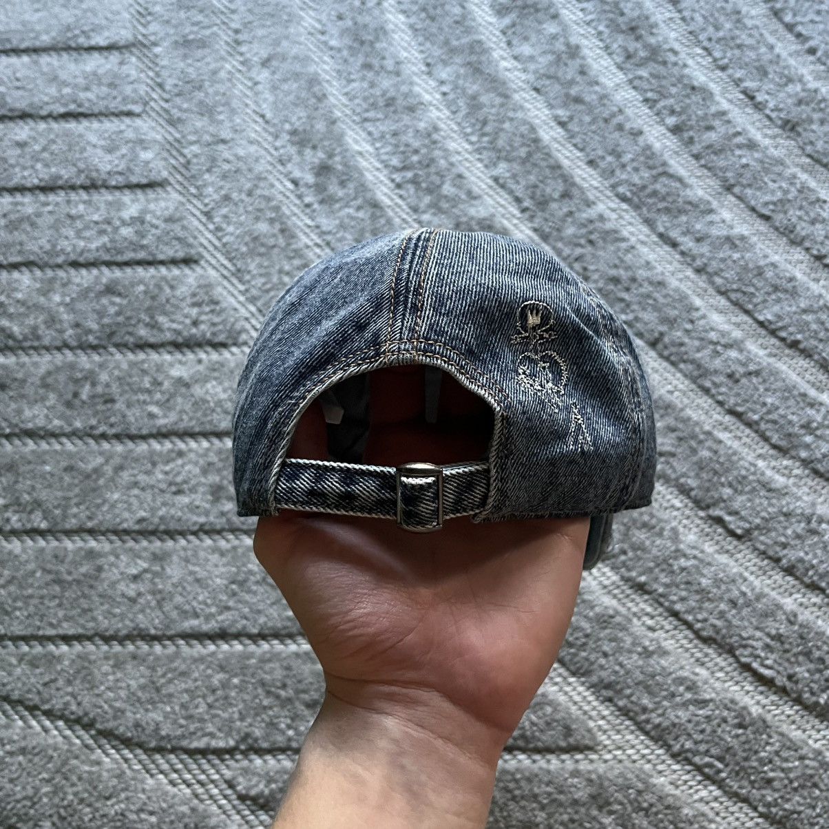 H&M × Jean-Michel Basquiat × Who Decides War Vintage Jean Michel Basquiat x Who Decides War Logo Cap Size ONE SIZE - 4 Thumbnail
