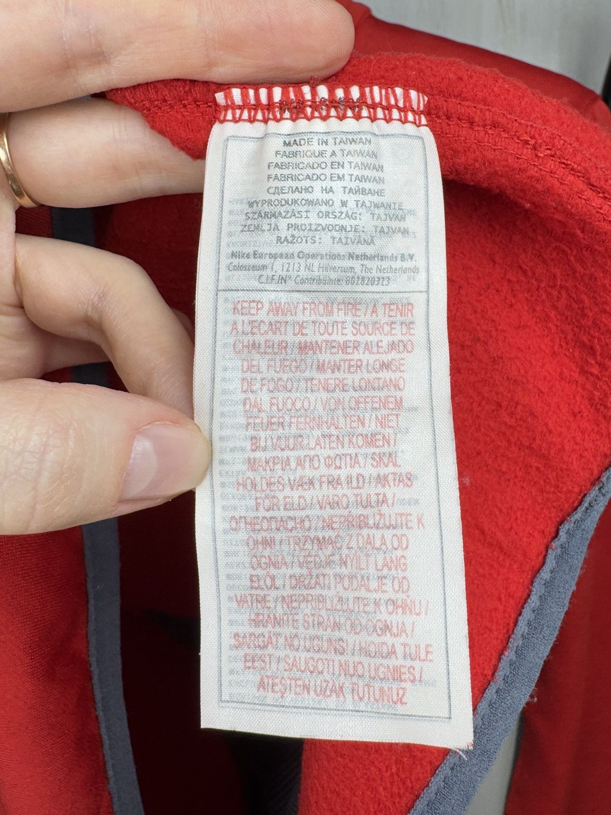 Nike Nike vintage y2k half zip therma-fit center logo sweater Size US M / EU 48-50 / 2 - 14 Thumbnail