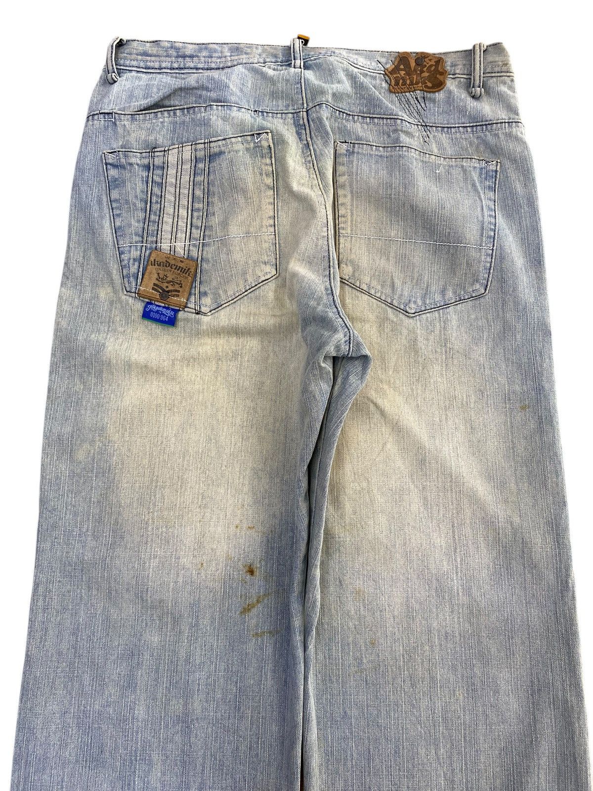 Japanese Brand Japanese Brand Light Faded Wash Style Loose Jeans Size US 34 / EU 50 - 4 Thumbnail