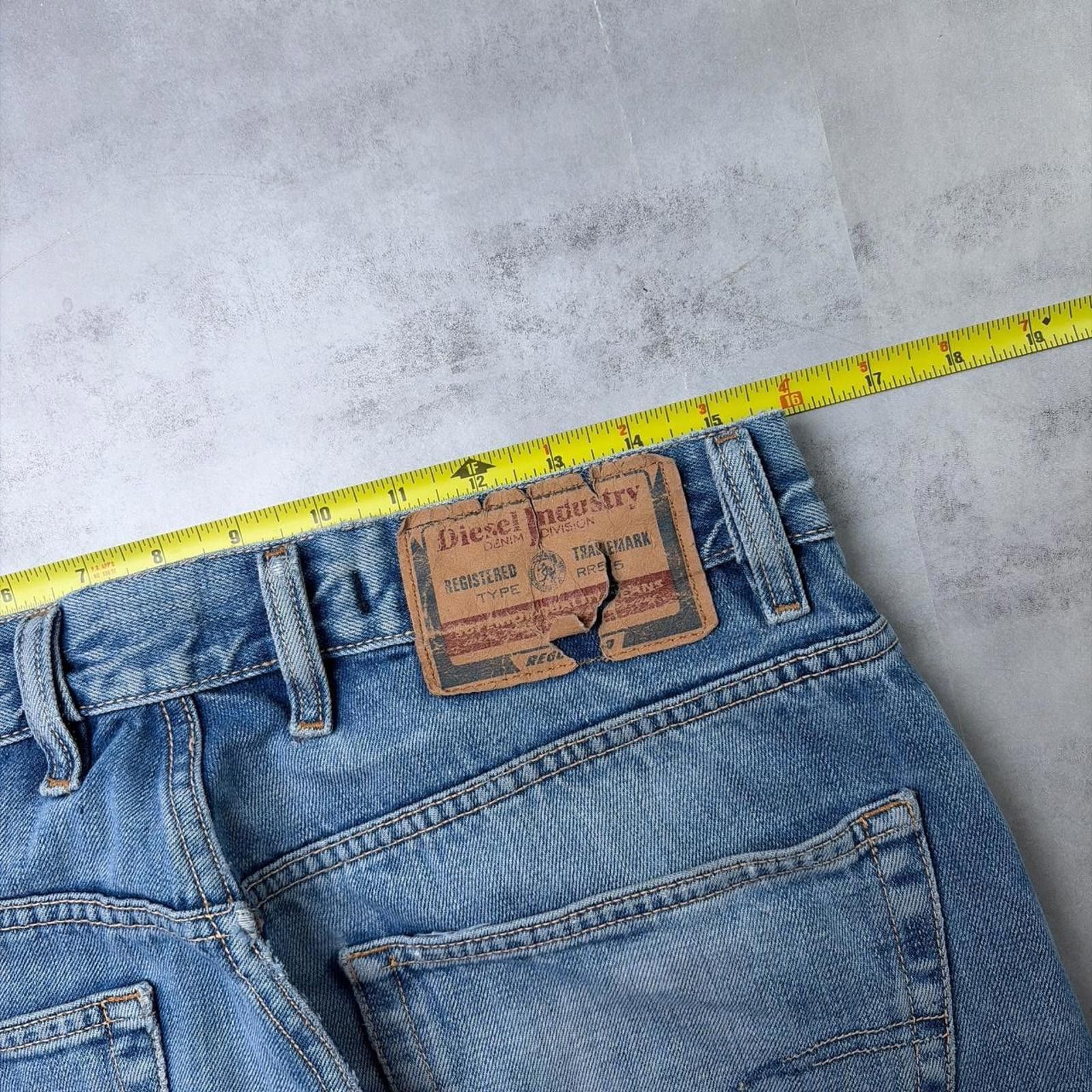 Diesel Y2K Blue Diesel Grunge Basic Baggy Skater Denim Jeans Size US 32 / EU 48 - 6 Thumbnail