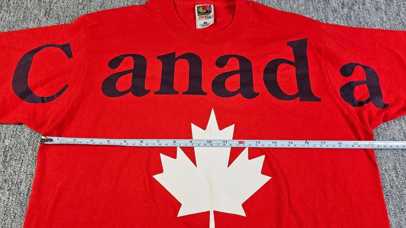 Fruit Of The Loom Vintage Canada Single Stitch Maple Leaf Tee Red Made Canada Size US M / EU 48-50 / 2 - 11 Thumbnail