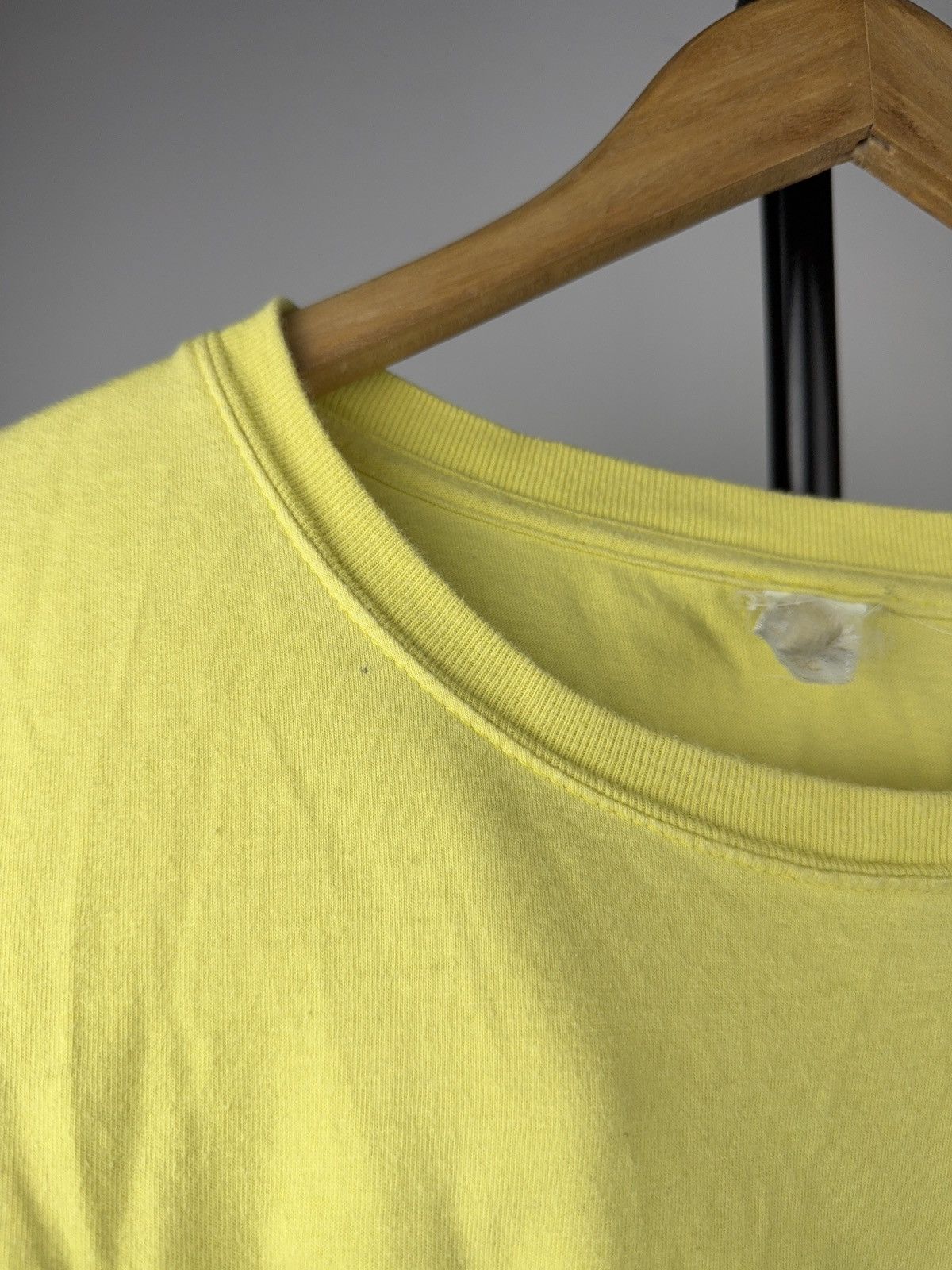 Nike Vintage Retro USA 90s Nike Yellow Tee with Big Swoosh Logo Size US XL / EU 56 / 4 - 12 Thumbnail