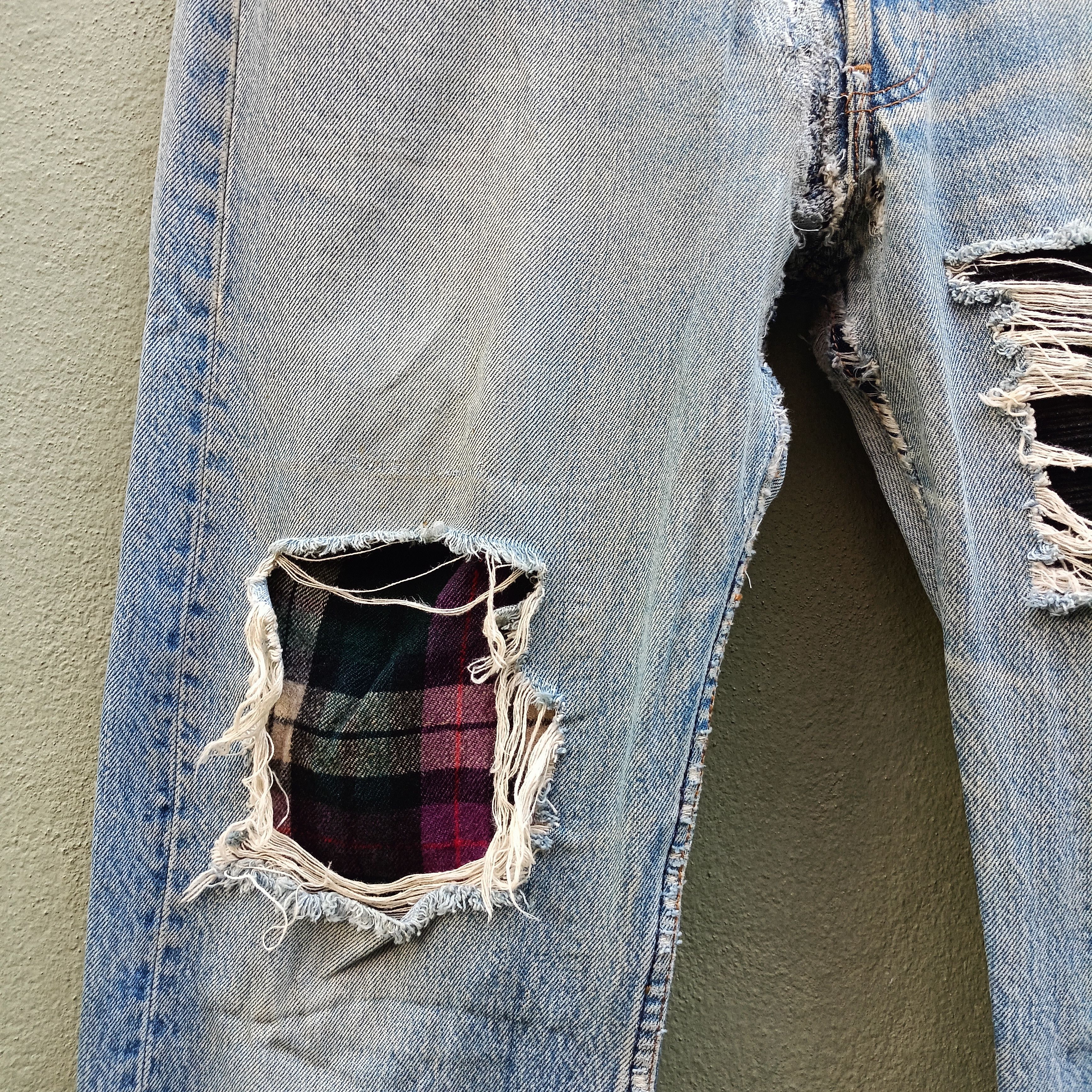 Levi's Vintage Clothing Levi's 501 Distressed jeans Vintage Usa Size US 33 - 7 Thumbnail