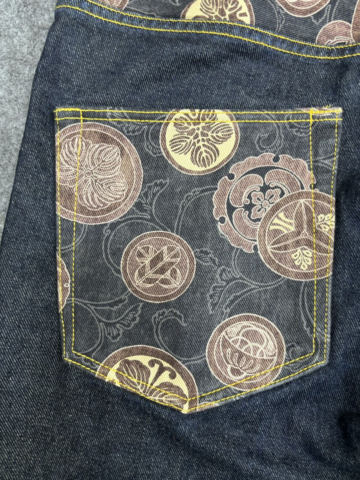 Japanese Brand 💥Baggy Embroidery💥Artisanal Japan Embroidery Denim F527 Size US 34 / EU 50 - 18 Thumbnail