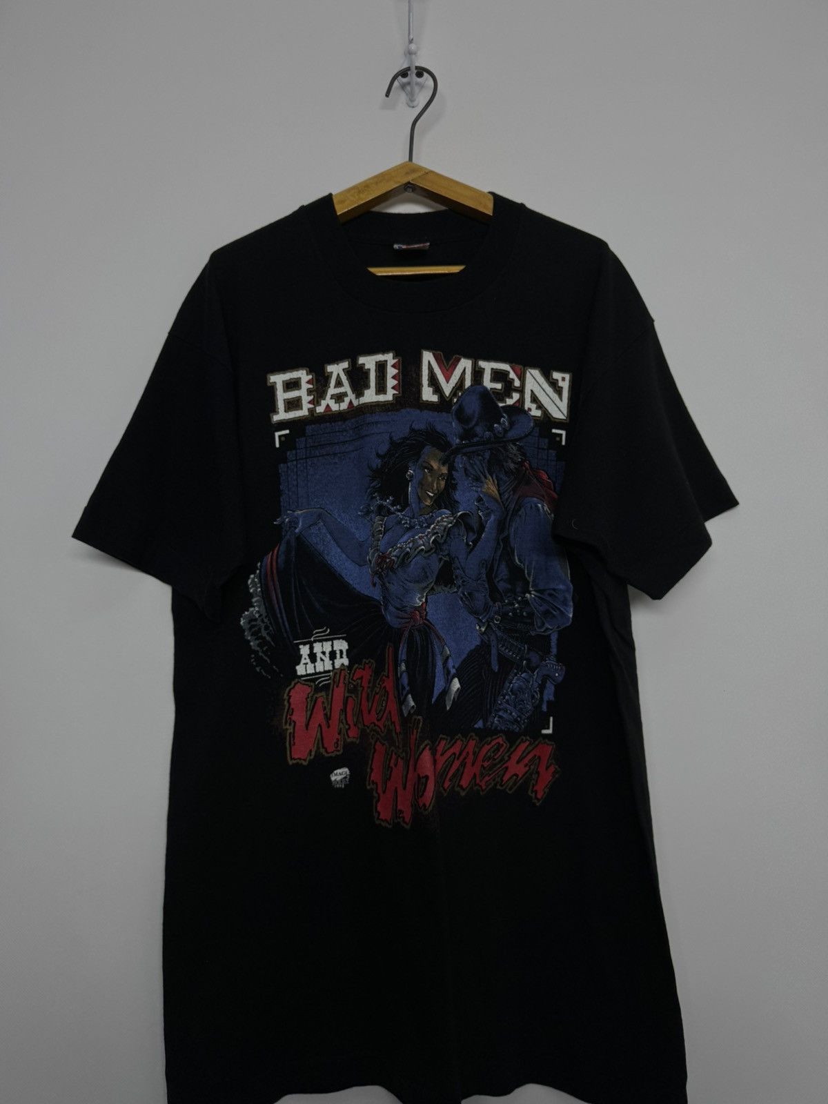 Fruit Of The Loom Vintage Bad Men and Wild Women Graphic T Shirt Size US L / EU 52-54 / 3 - 1 Thumbnail