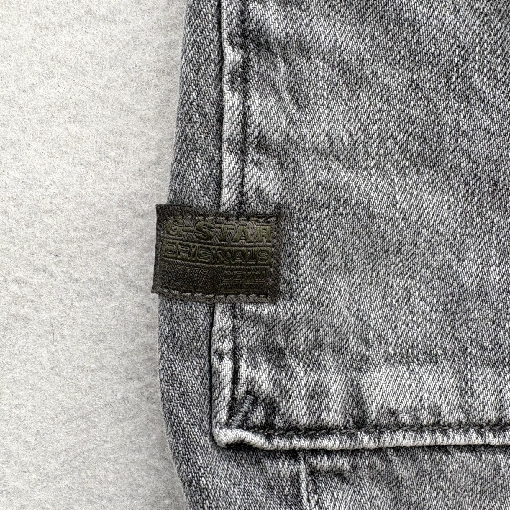 Vintage Viktoria Utility High Straight Jeans Womens 30 Gray Denim Cargo Y2K G-Star RAW Size 30" / US 8 / IT 44 - 4 Thumbnail