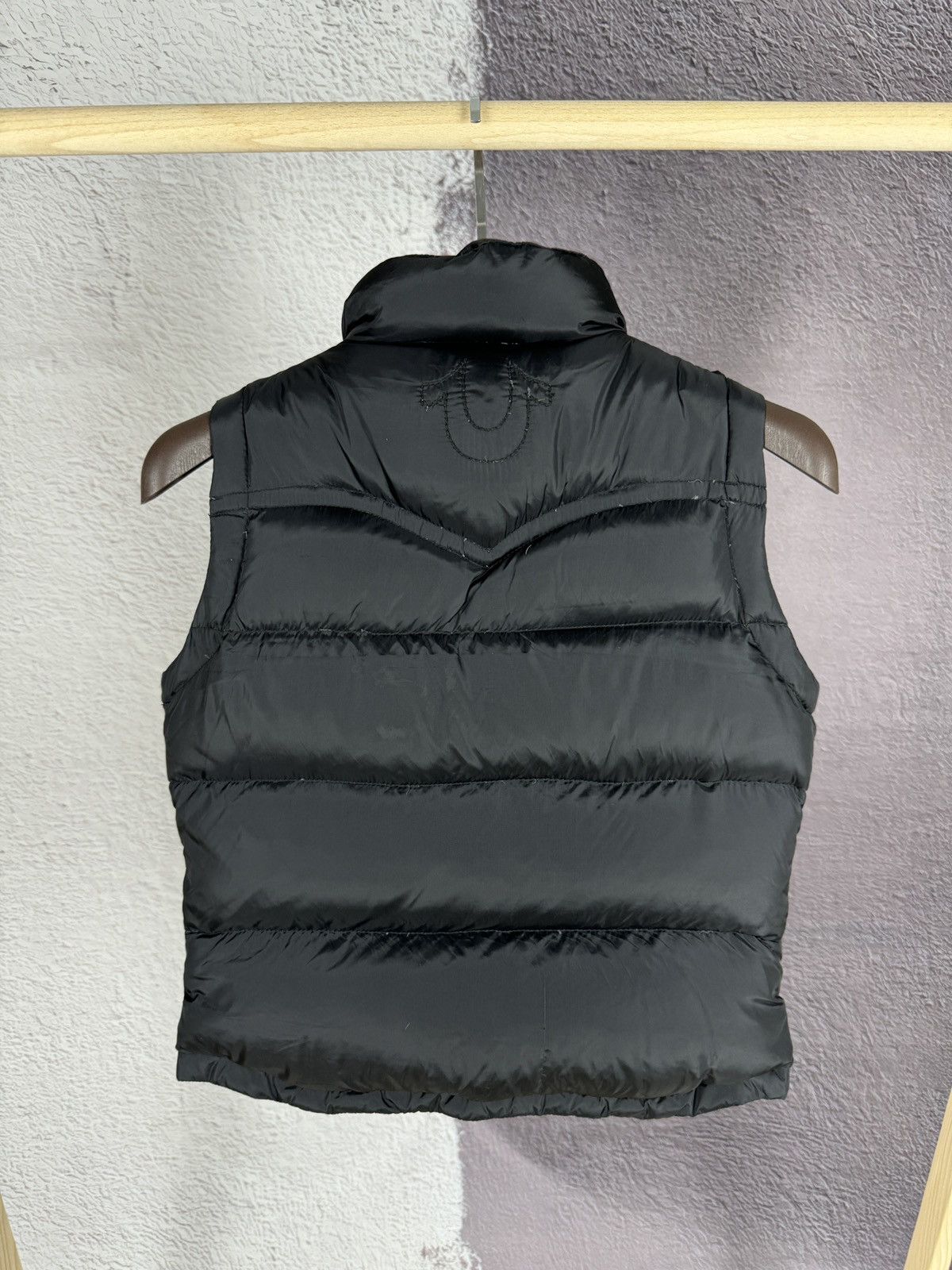 True Religion True Religion vintage black nylon women’s down vest gilet Size S / US 4 / IT 40 - 15 Thumbnail