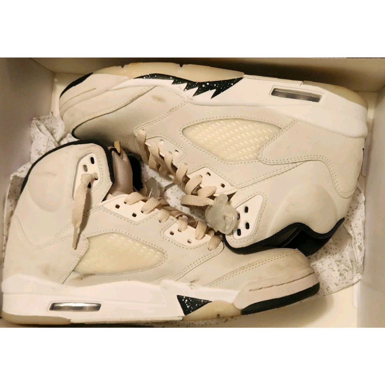 Nike Nike Men Air Jordan 5 Retro SE Sneakers Size 8.5 Gray Suede Rubber Lace Up Athletic Size US 8 / EU 41 - 2 Thumbnail