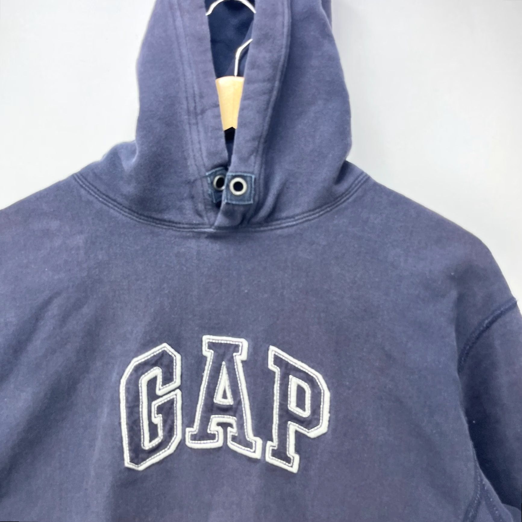 Gap VINTAGE Gap Hoodie Small Men Size S Blue Sun Faded Reverse Weave Y2K Pullover Size US S / EU 44-46 / 1 - 3 Thumbnail