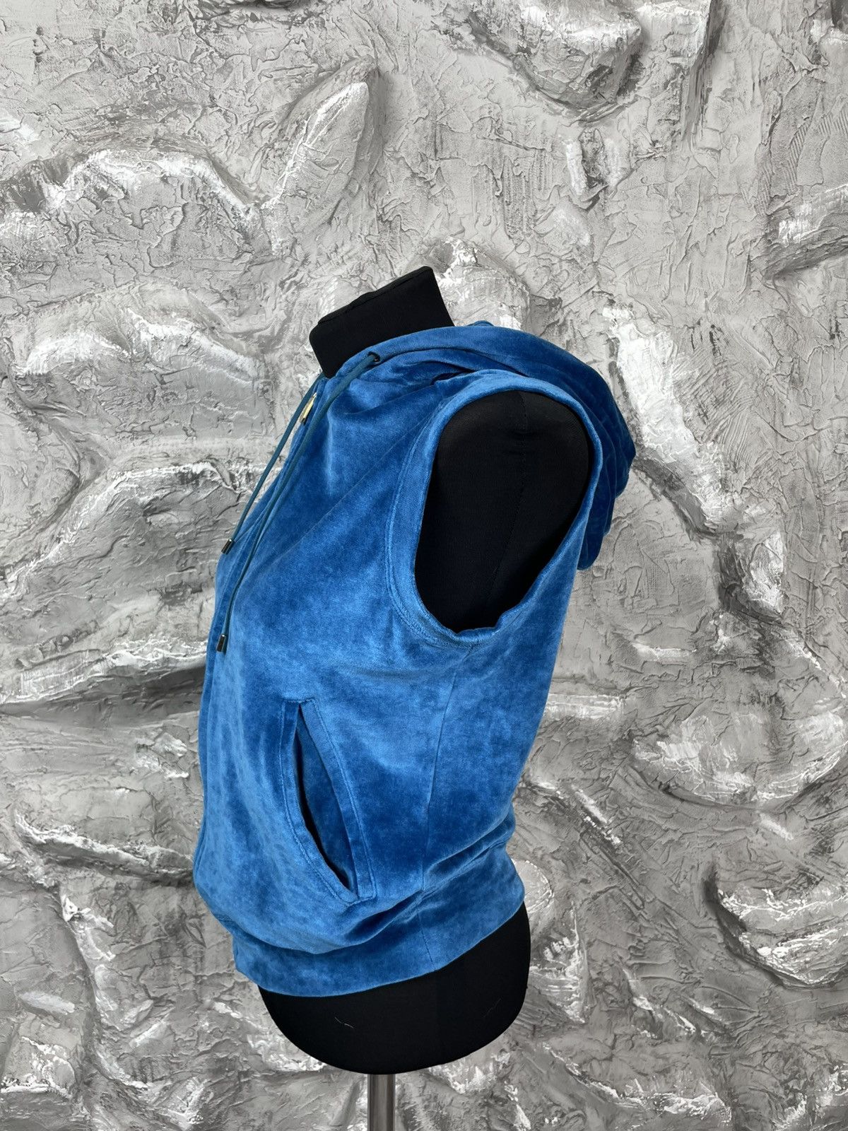 Versace Versace Rare Velour Vest Rhinestone Logo Y2K Size S / US 4 / IT 40 - 10 Thumbnail
