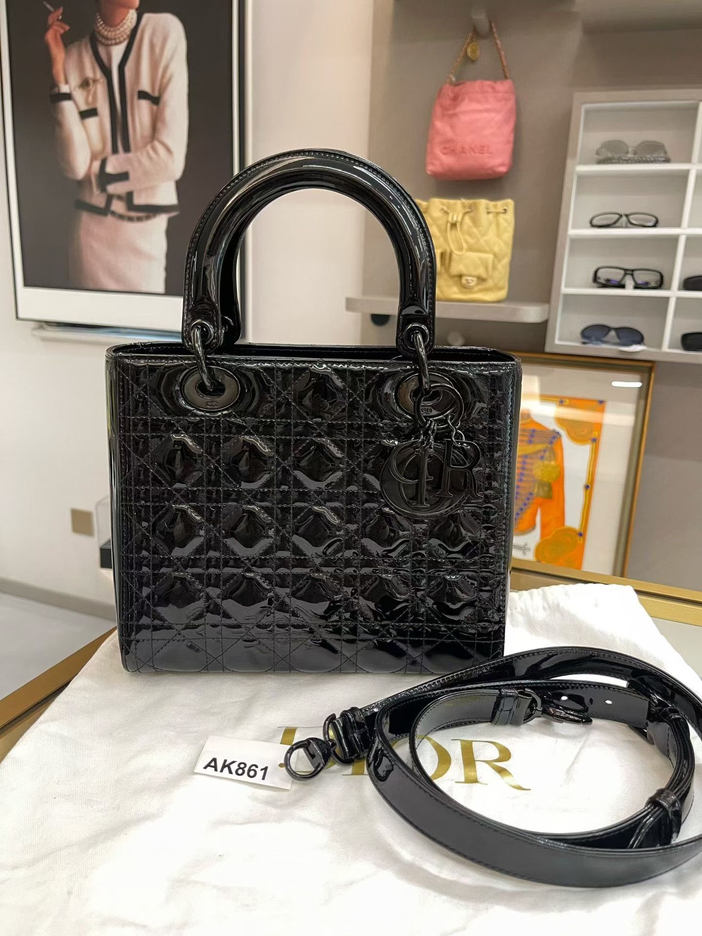 Dior Pre-loved Bag Very good condition Size ONE SIZE - 1 Thumbnail