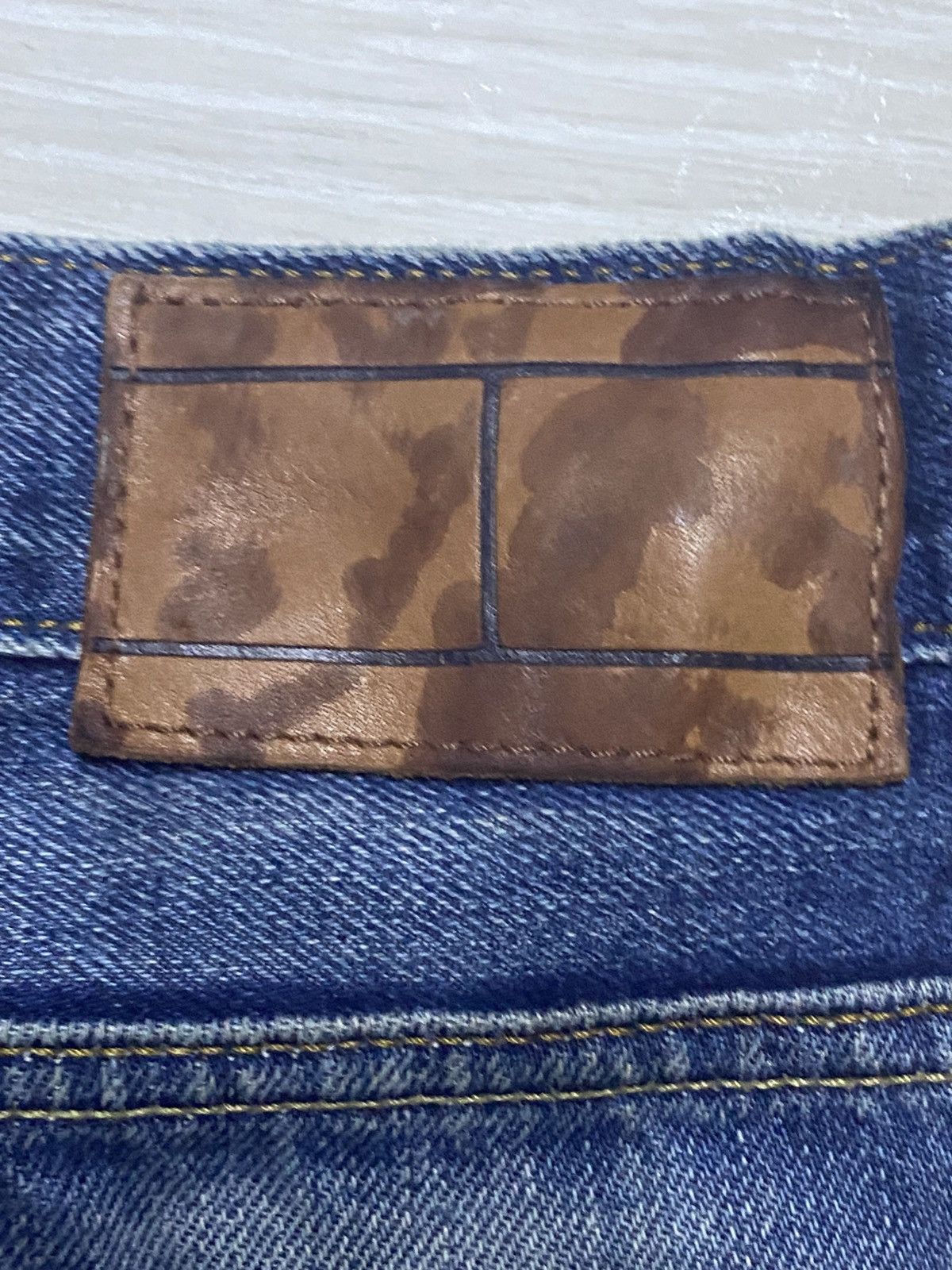 Tommy Hilfiger Tommy Hilfiger Blue Wash Loose Jeans Size US 32 / EU 48 - 11 Thumbnail