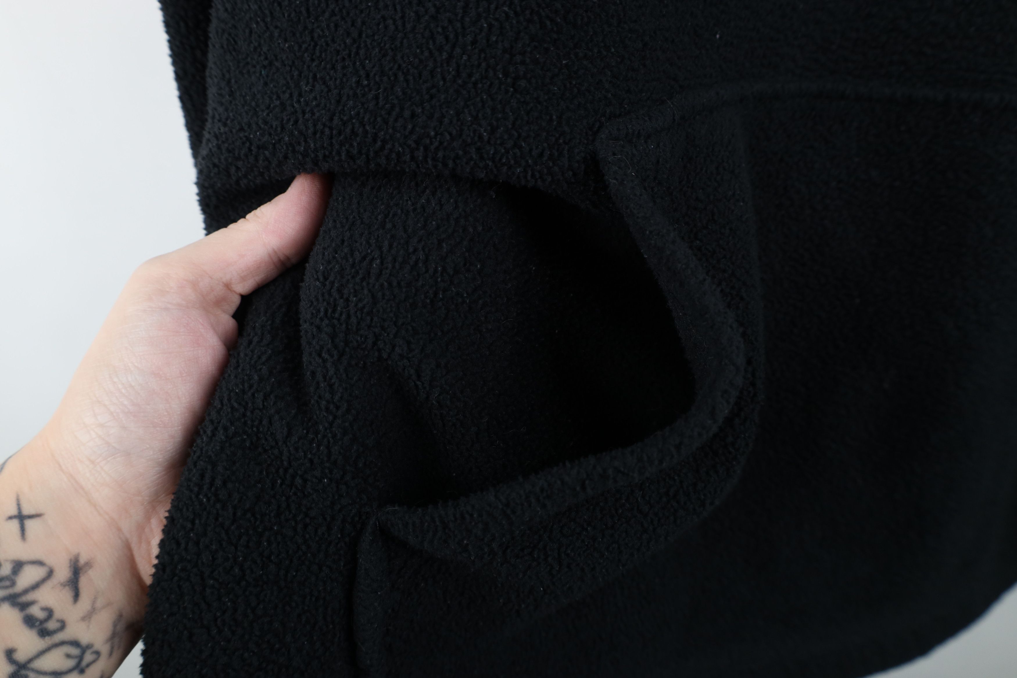 Vintage Vintage 90s Bum Equipment Fleece Hoodie Sweatshirt Black Size US L / EU 52-54 / 3 - 9 Thumbnail