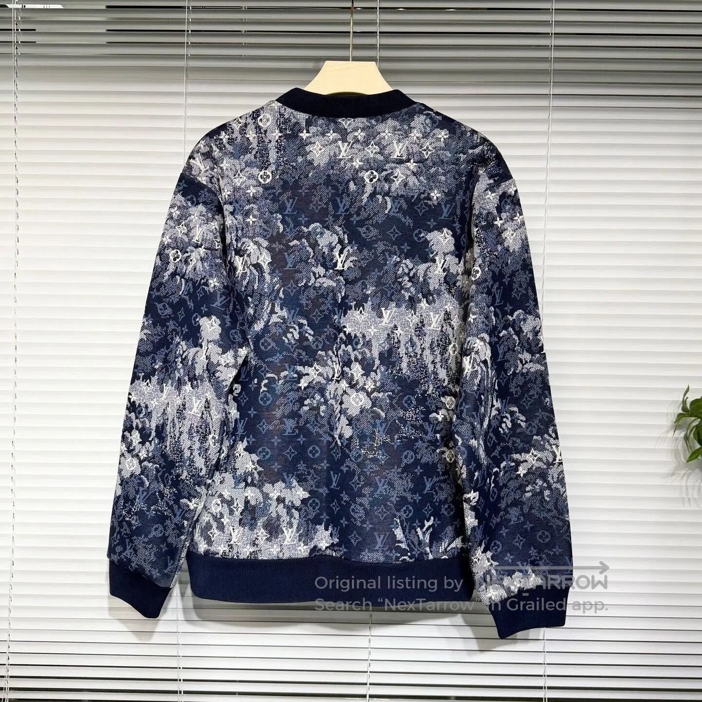 Louis Vuitton lv monogram sweatshirt with ribbed collar. Size US XL / EU 56 / 4 - 2 Thumbnail