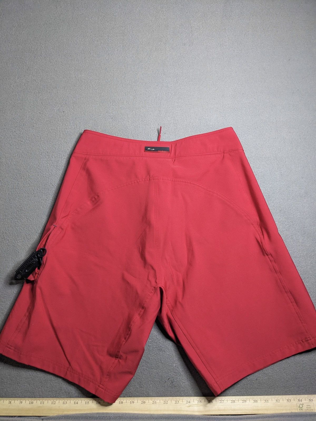 Oakley Vintage Oakley Board Shorts Mens 34 Cargo Surf Comb Red 90s Size US 34 / EU 50 - 4 Thumbnail