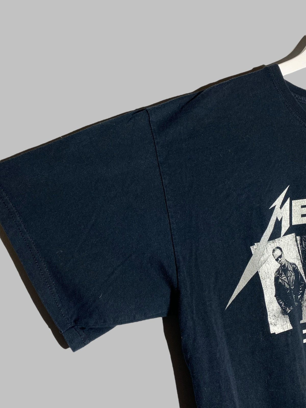 Band Tees 🔥 METALLICA WORLD MAGNETIC TOUR TEE 2000s METAL BAND Size US XL / EU 56 / 4 - 8 Thumbnail
