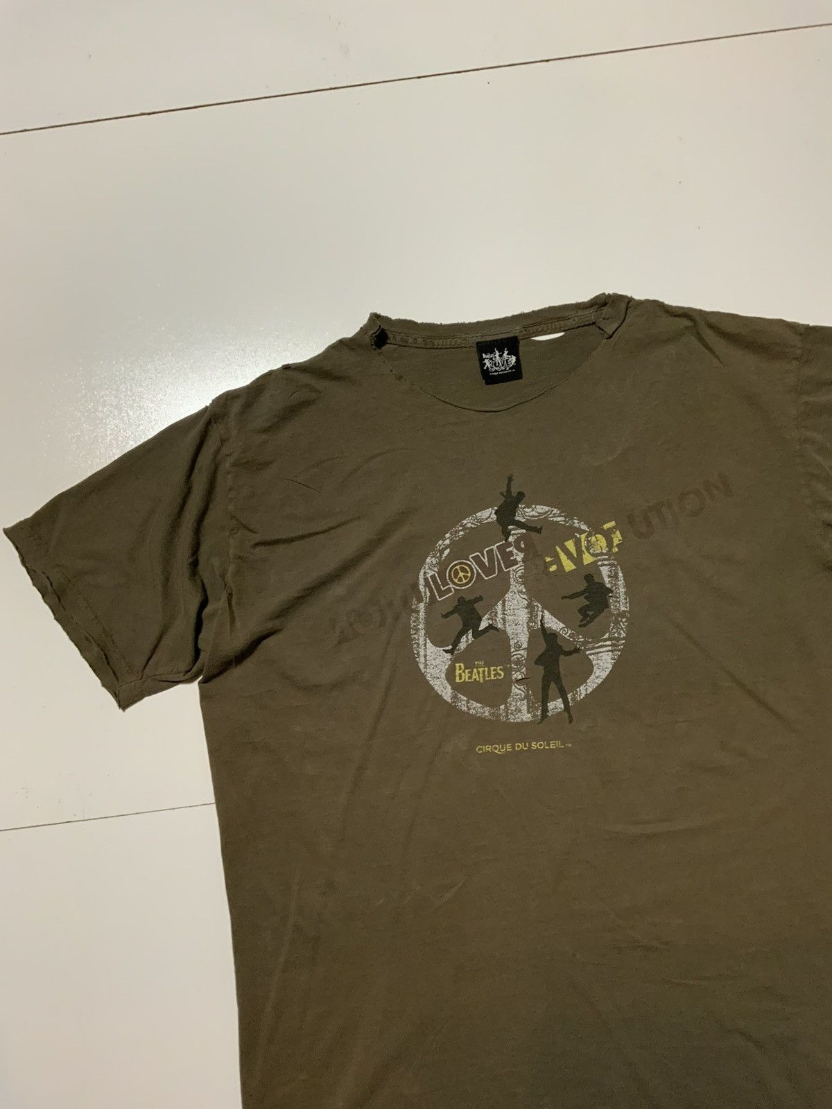 Other The Beatles Cirque Du Soleil Love Revolution Peace T-Shirt Size US L / EU 52-54 / 3 - 3 Thumbnail