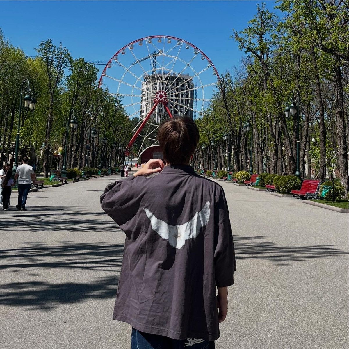 Balenciaga Balenciaga Yzy Gap T-shirt Size US M / EU 48-50 / 2 - 2 Thumbnail
